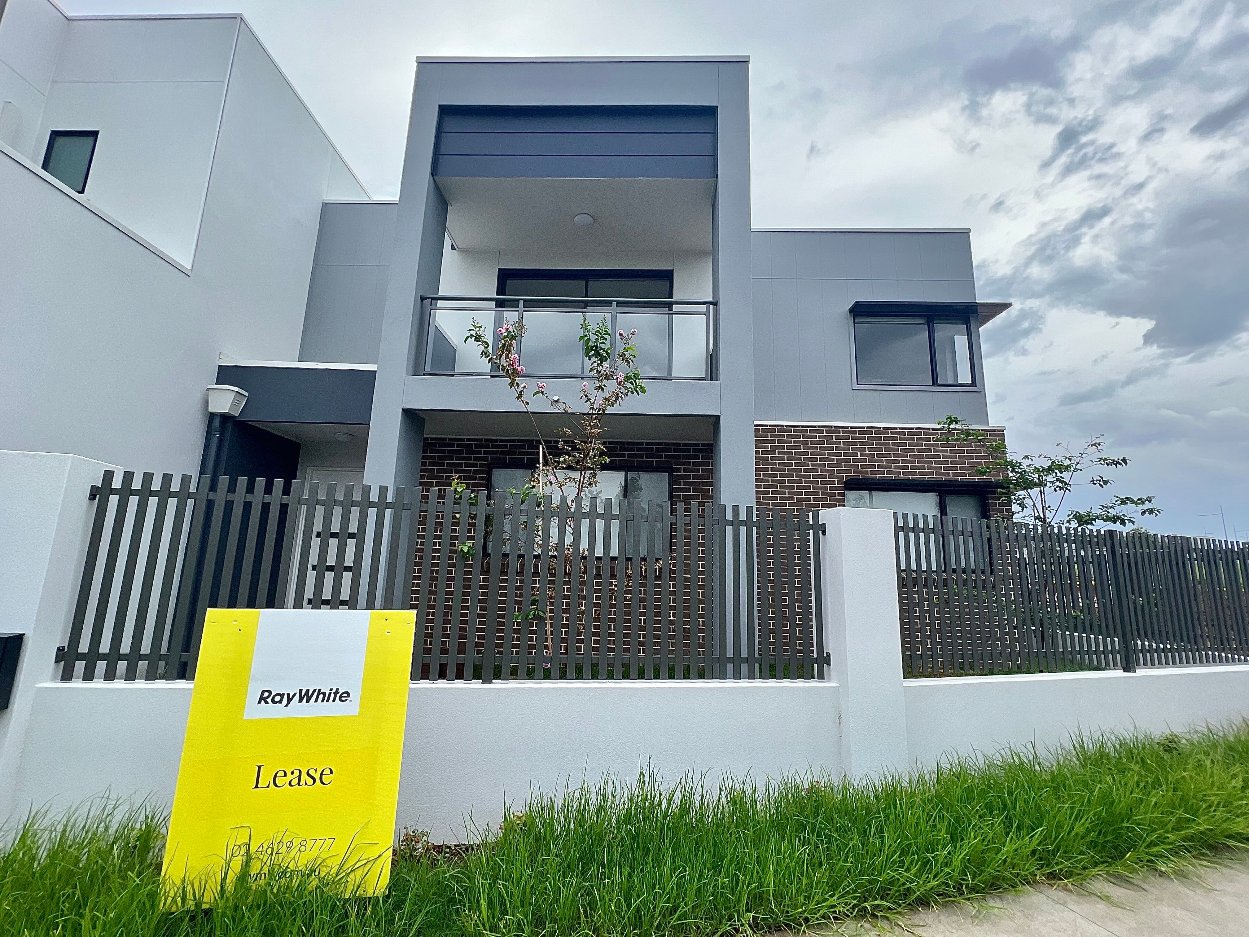 10 Grassbird Avenue, Oran Park, NSW 2570