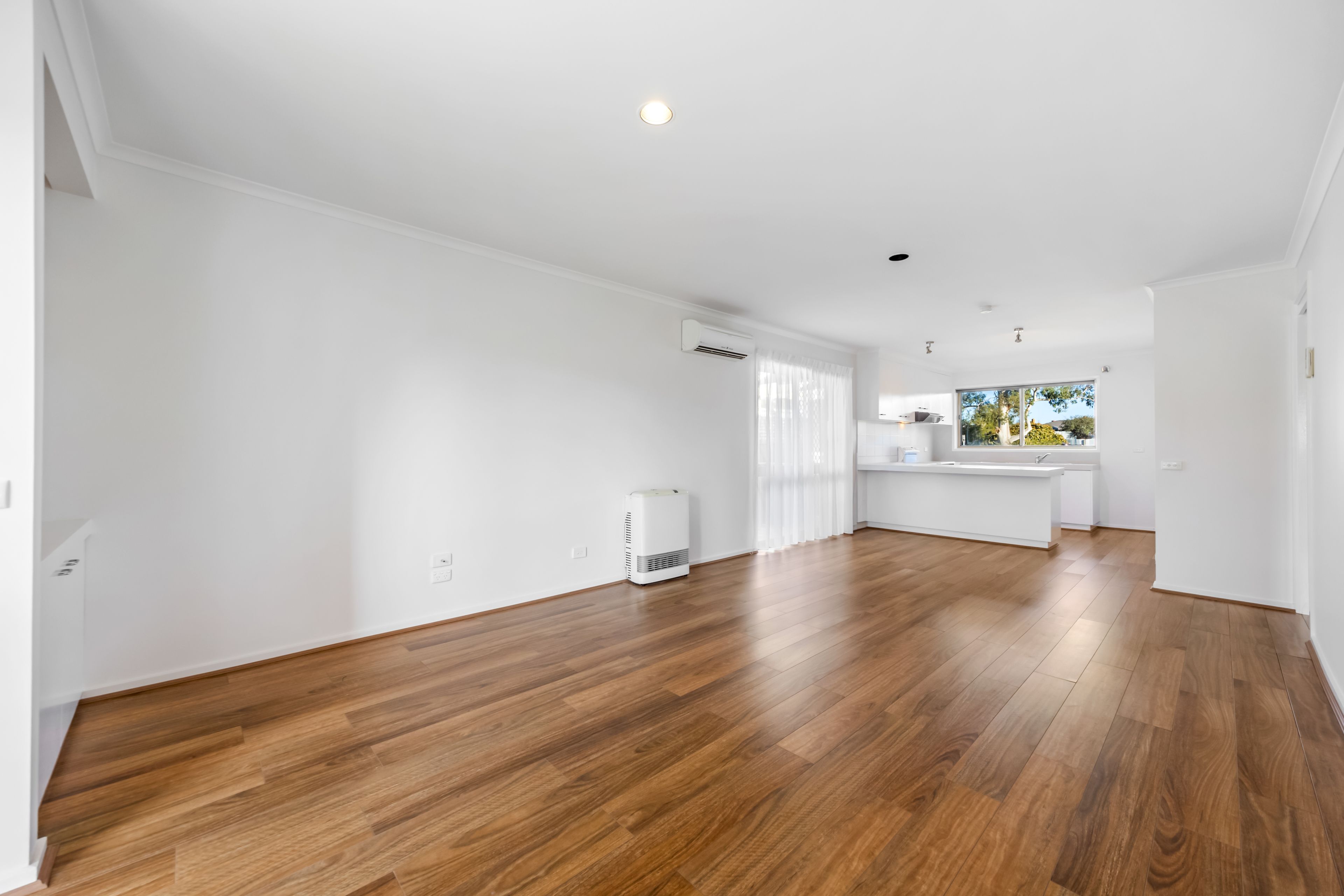 8 Banksia Street — photo 5 of 21