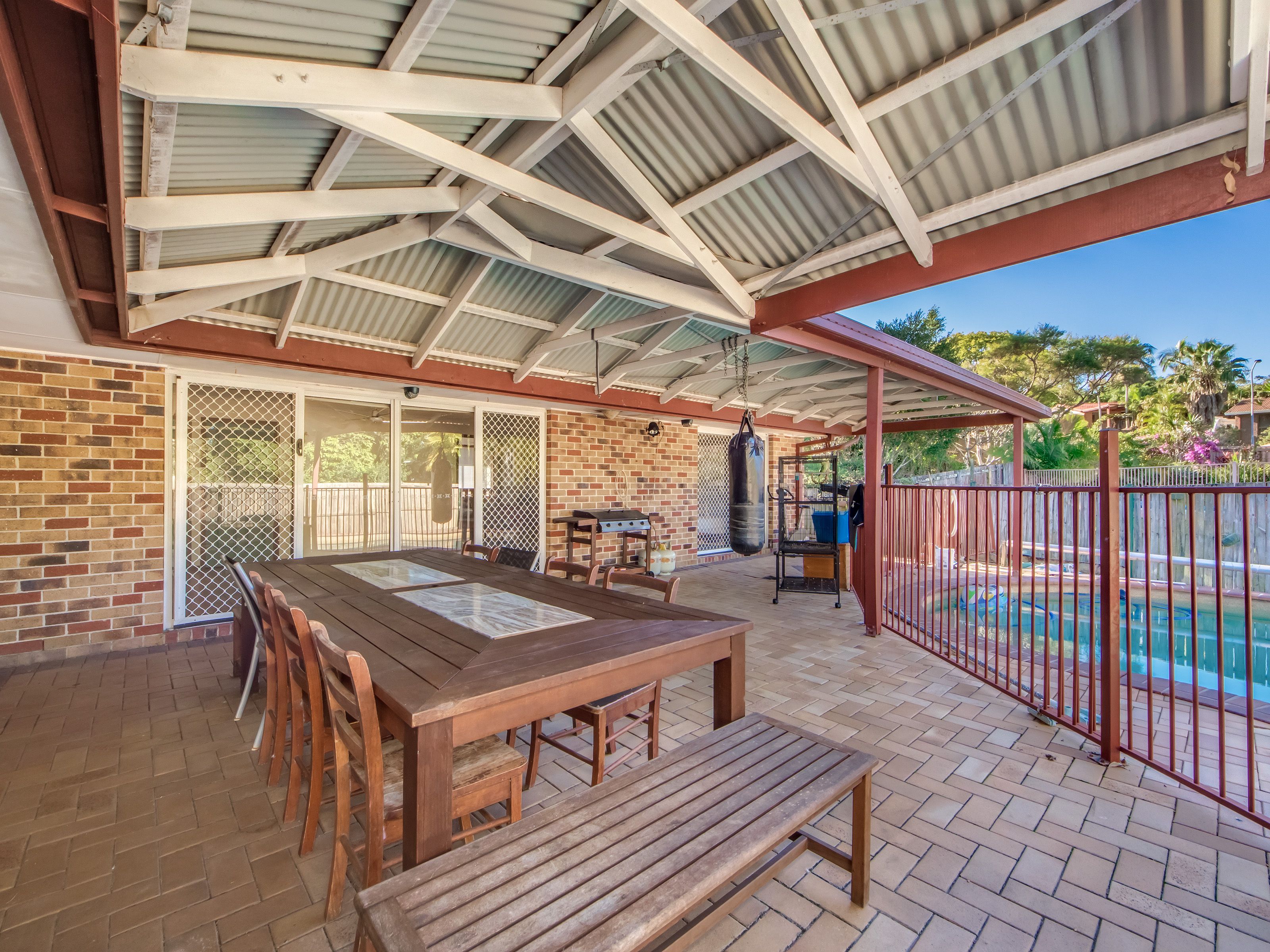 1 Glengarry Close, Highland Park, QLD 4211