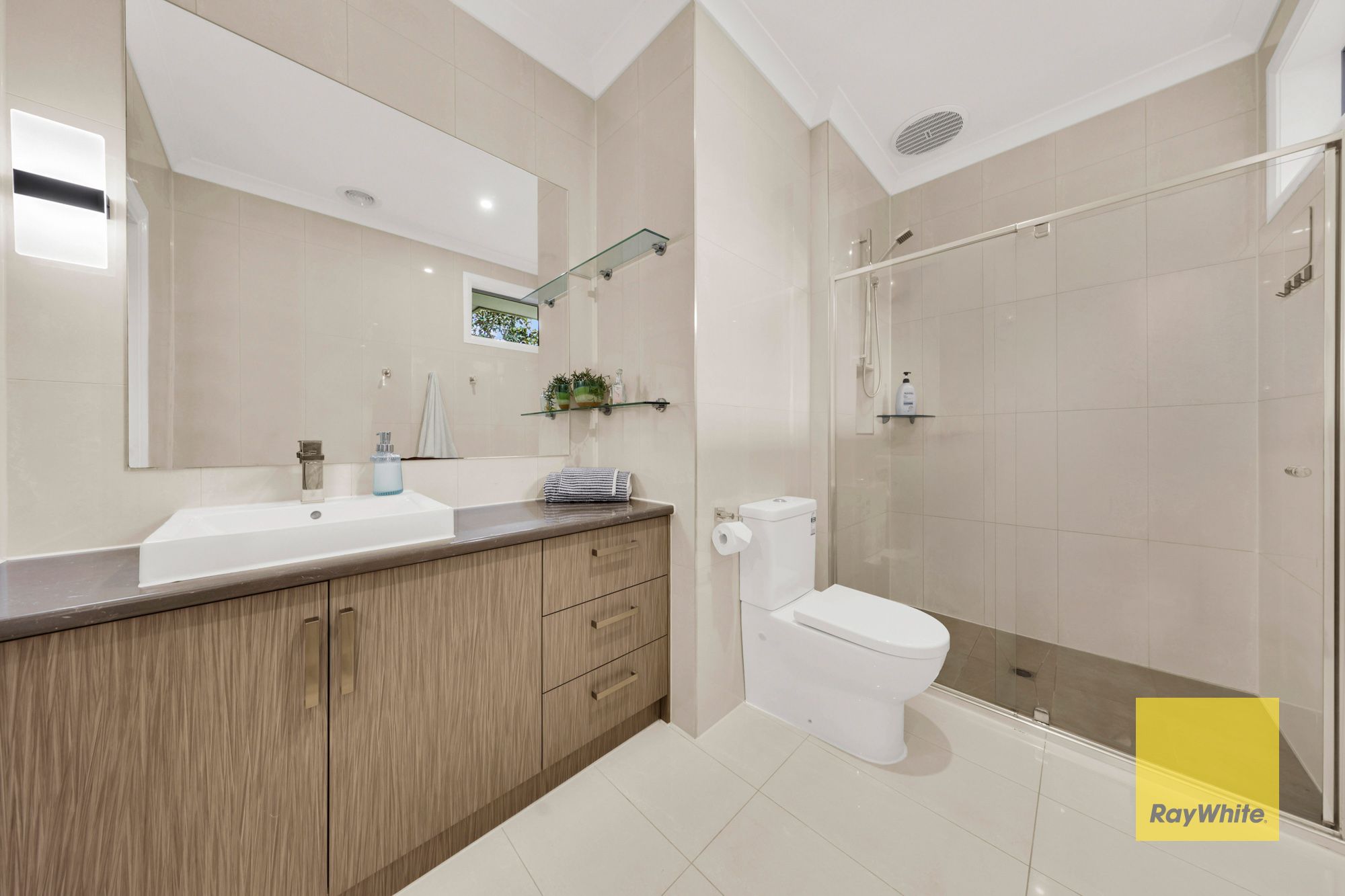 2 Aleman Green — photo 11 of 23