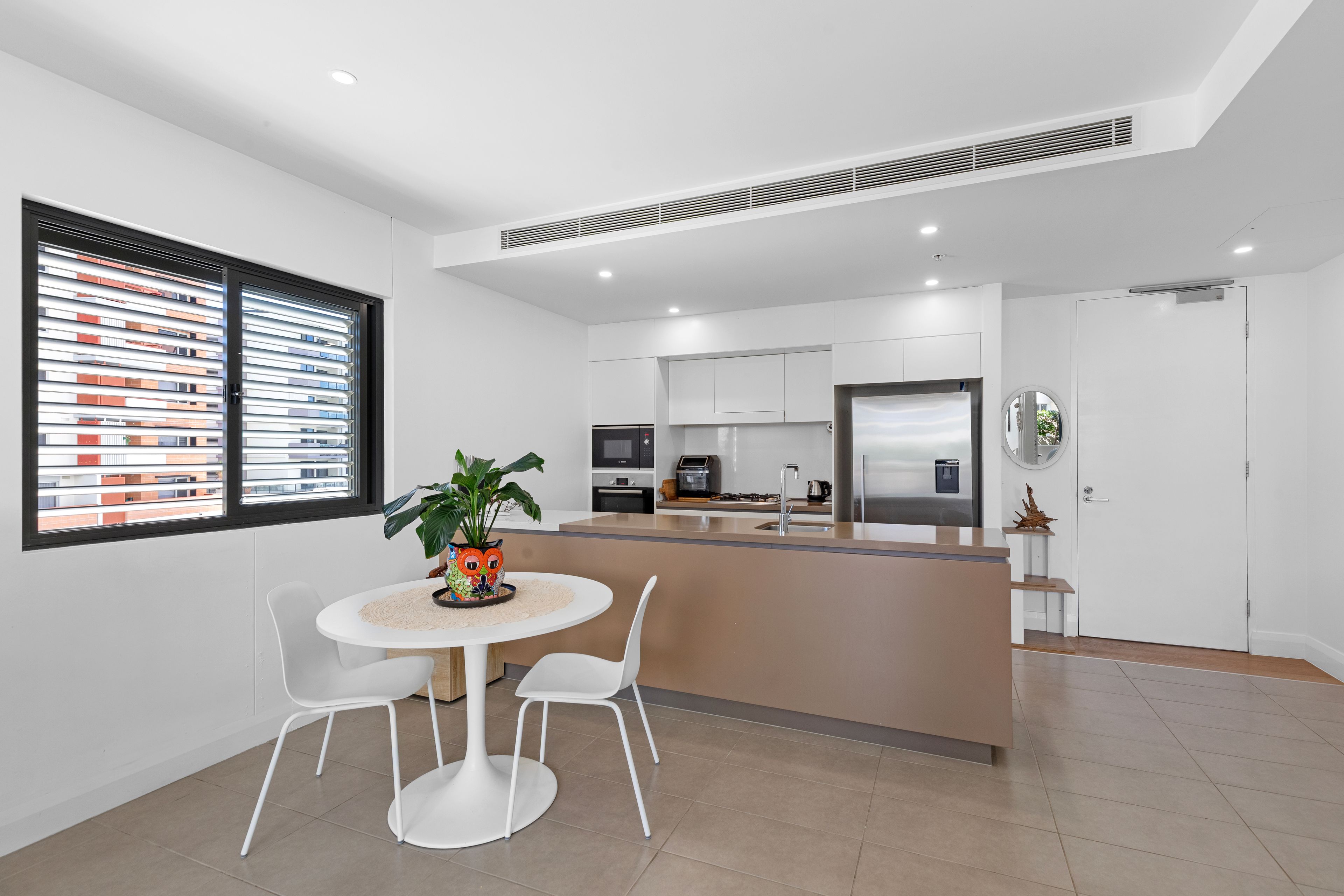 210/99 Marine Parade — photo 5 of 16