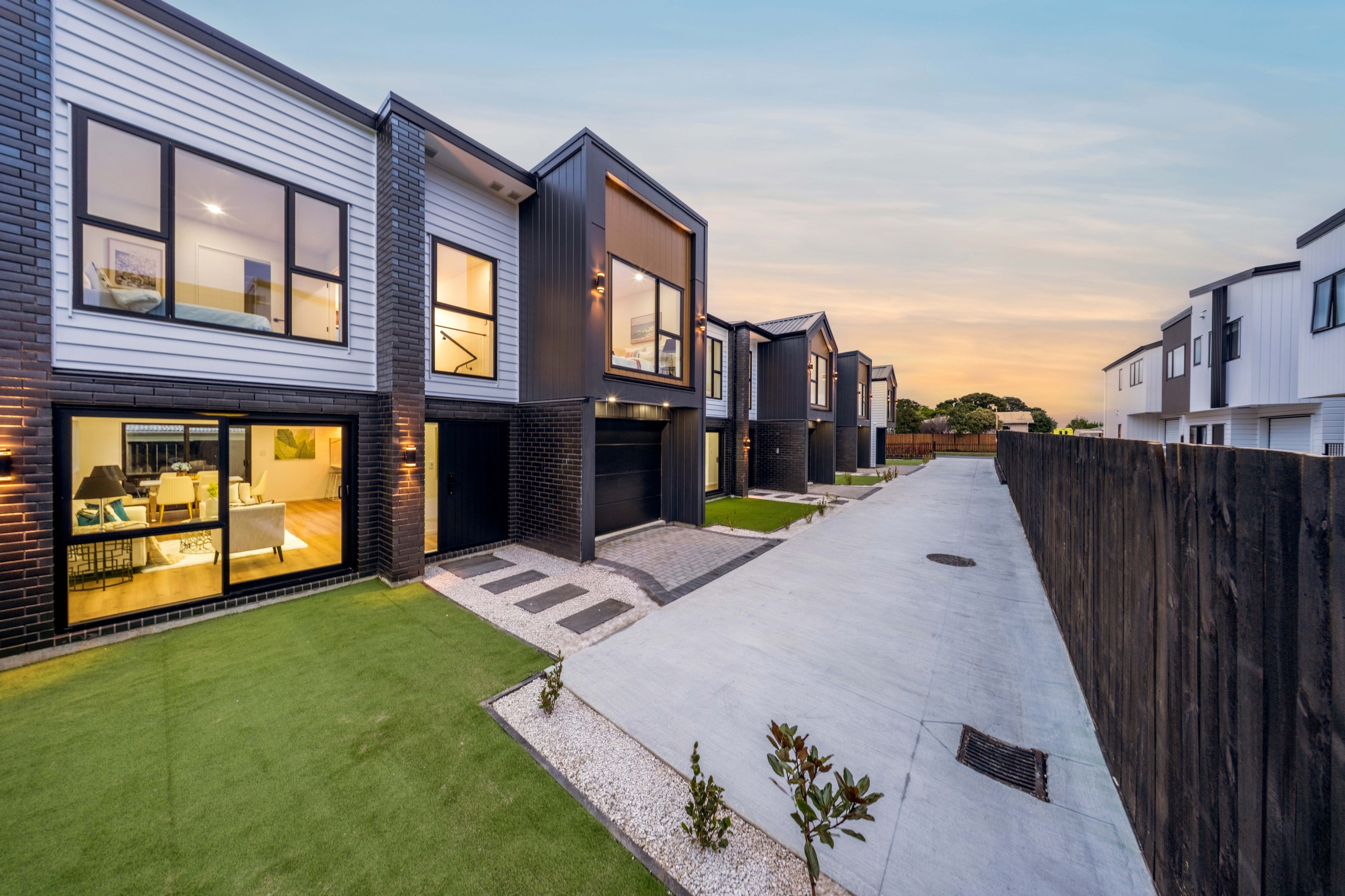 106B Edgewater Drive, Pakuranga, Manukau City