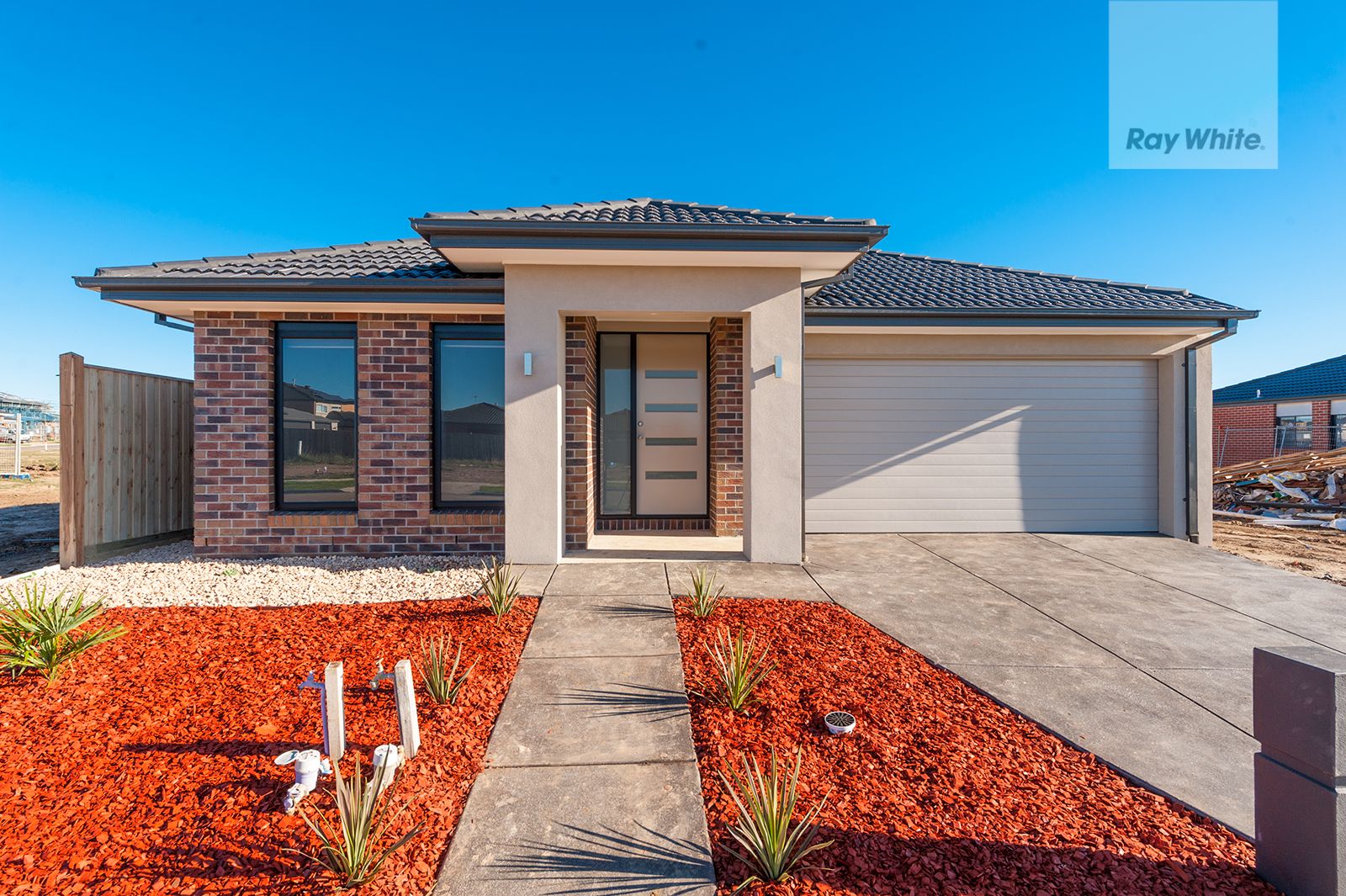 5 Bangalore Way, Mickleham, VIC 3064