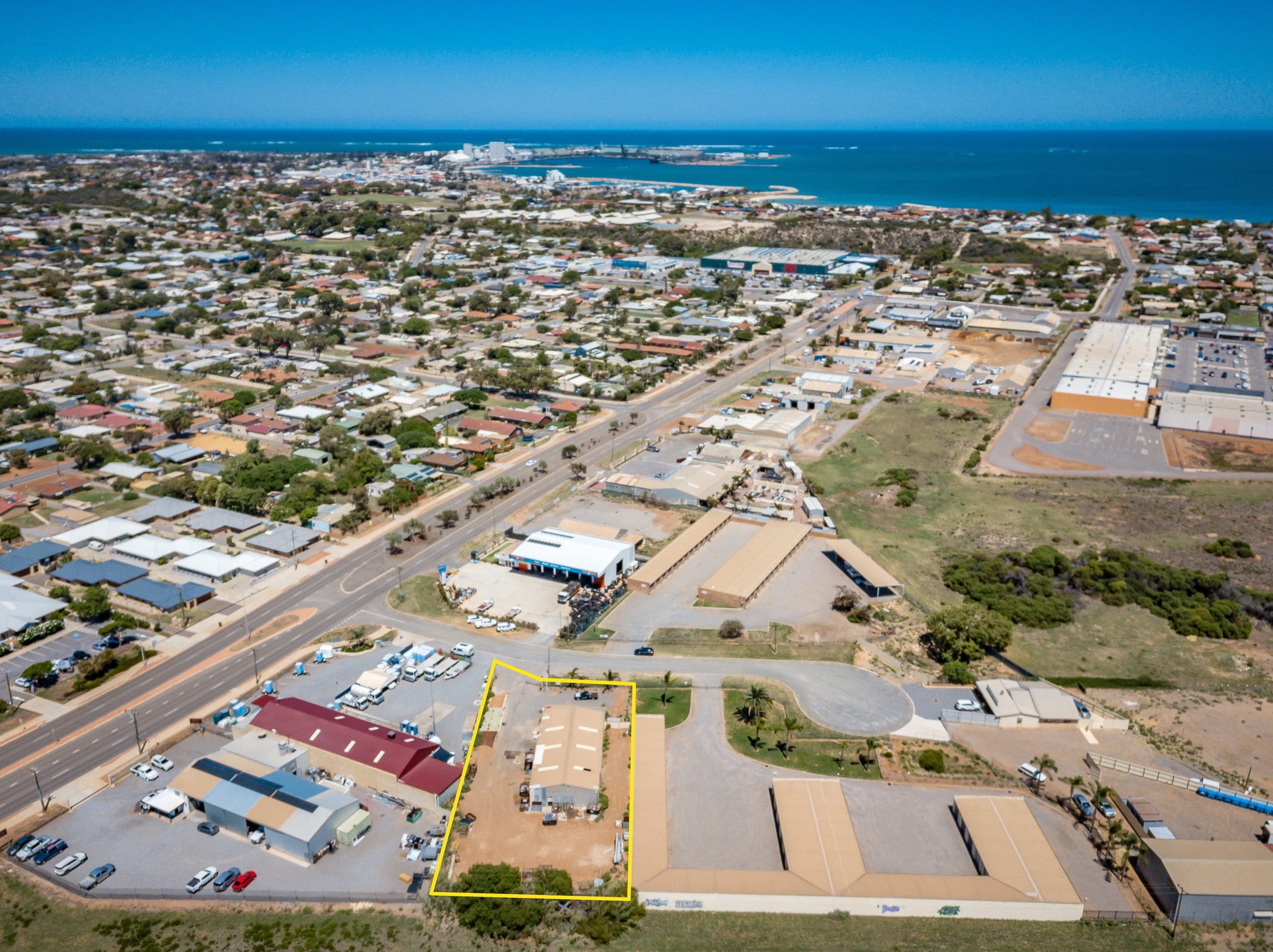 4 Selby Place, Webberton, WA 6530