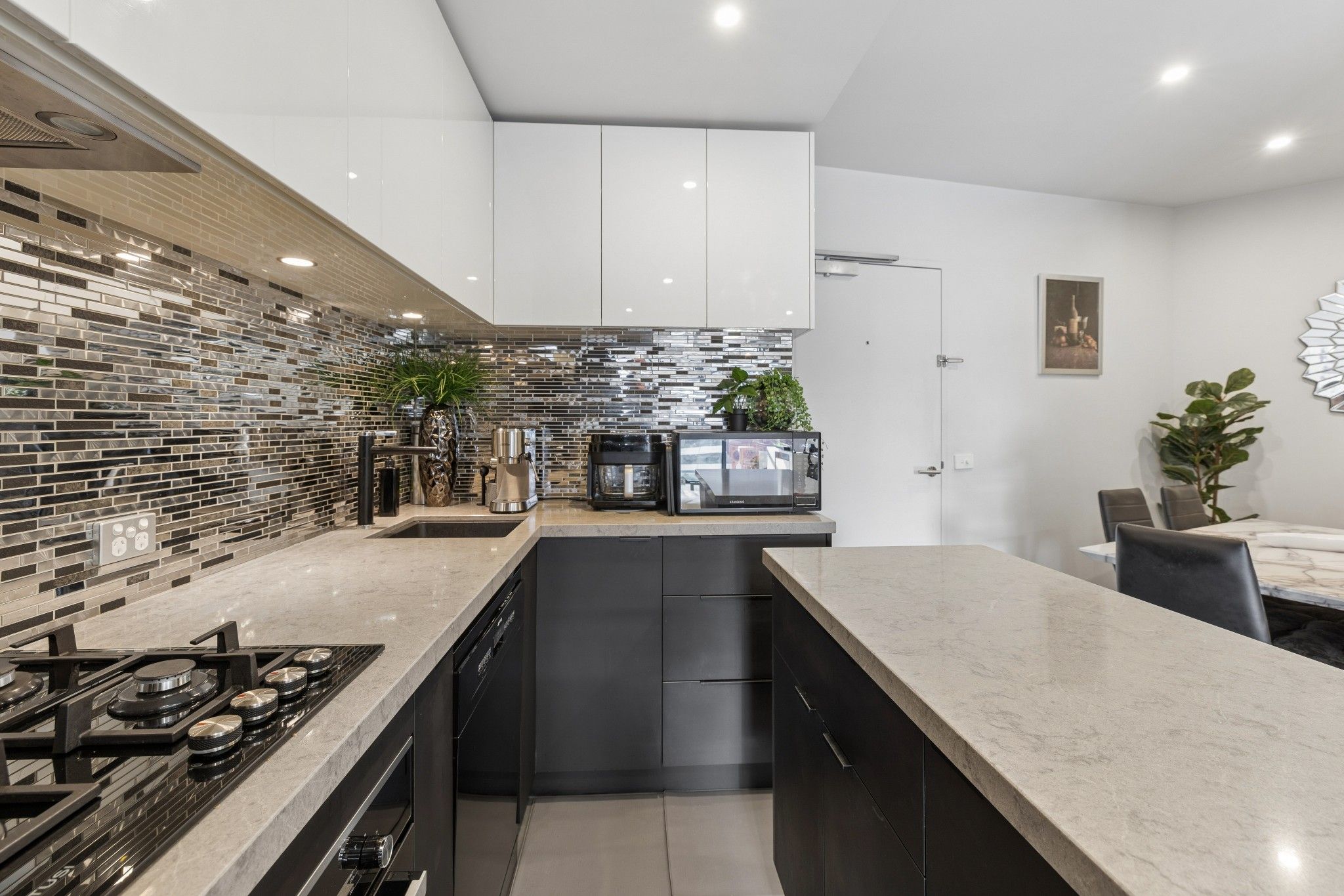 2105/109 Clarendon Street — photo 4 of 16