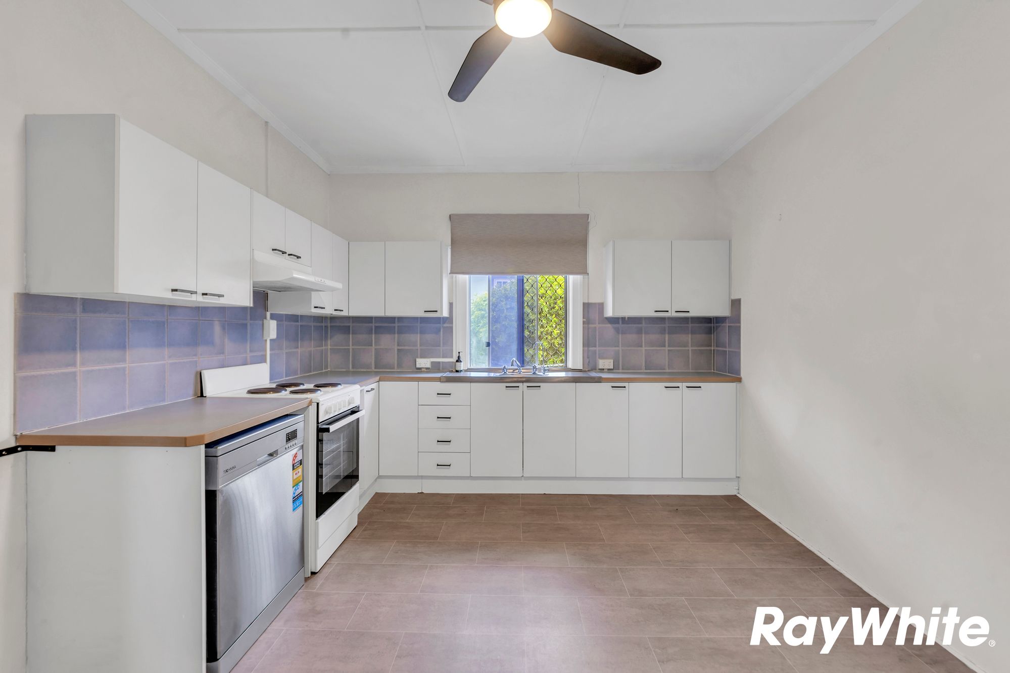 207 Blackstone Road — photo 8 of 23