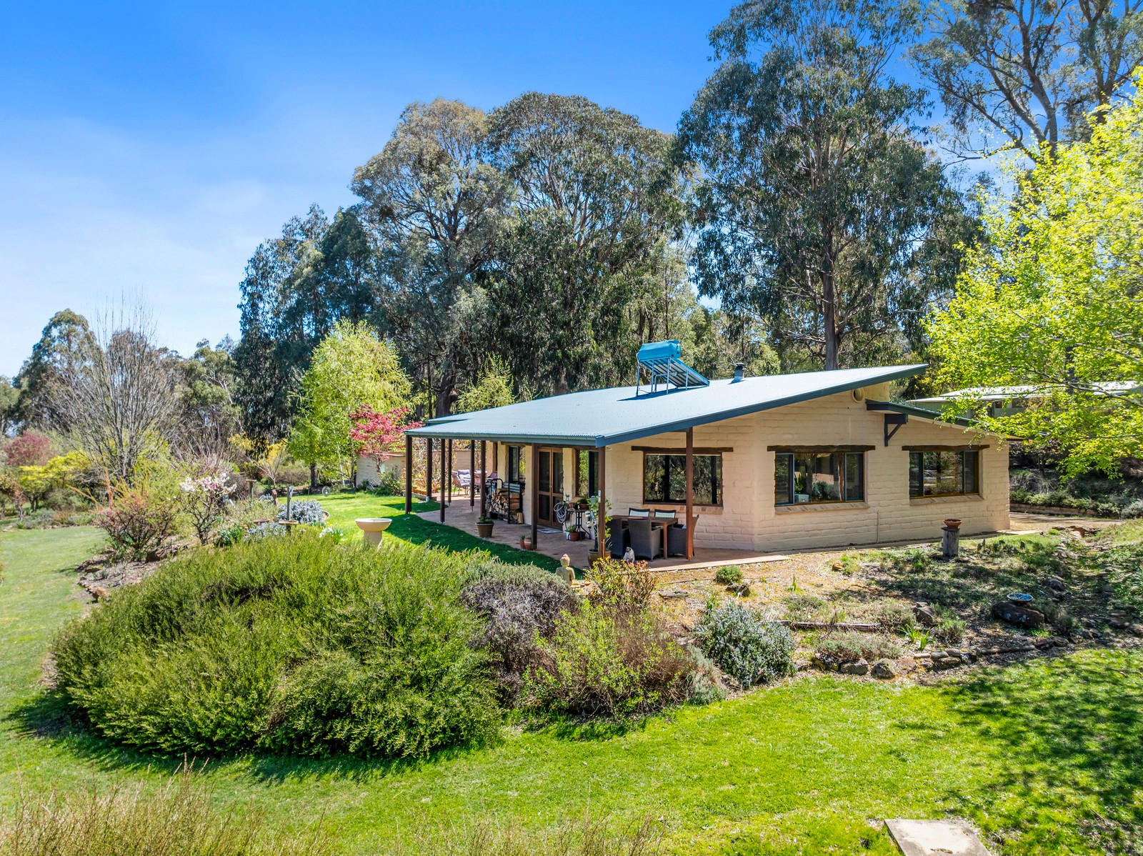64 Bromfield Drive, Tolmie, VIC 3723
