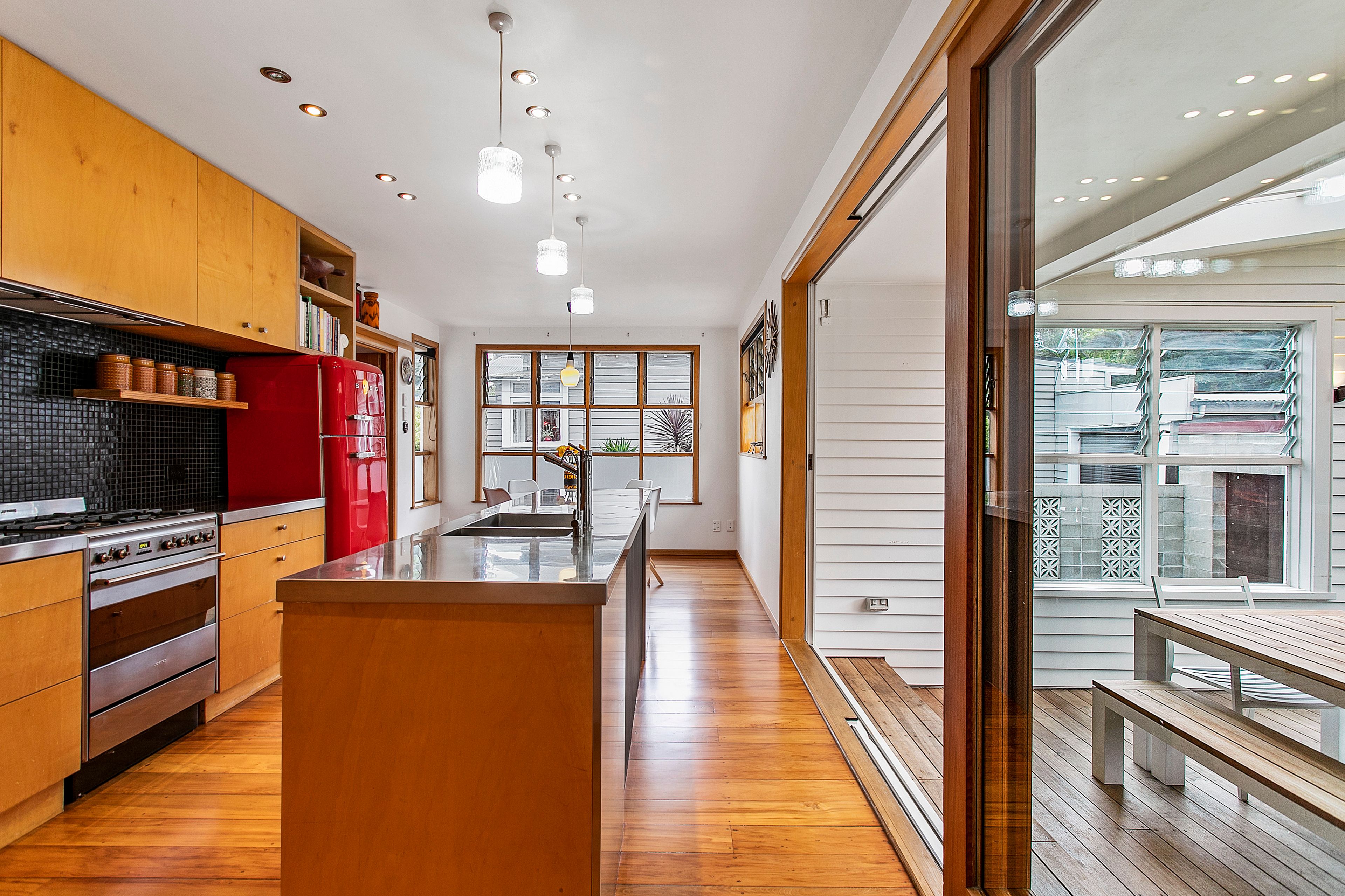 33 Seaview Terrace, Mount Albert, Auckland City