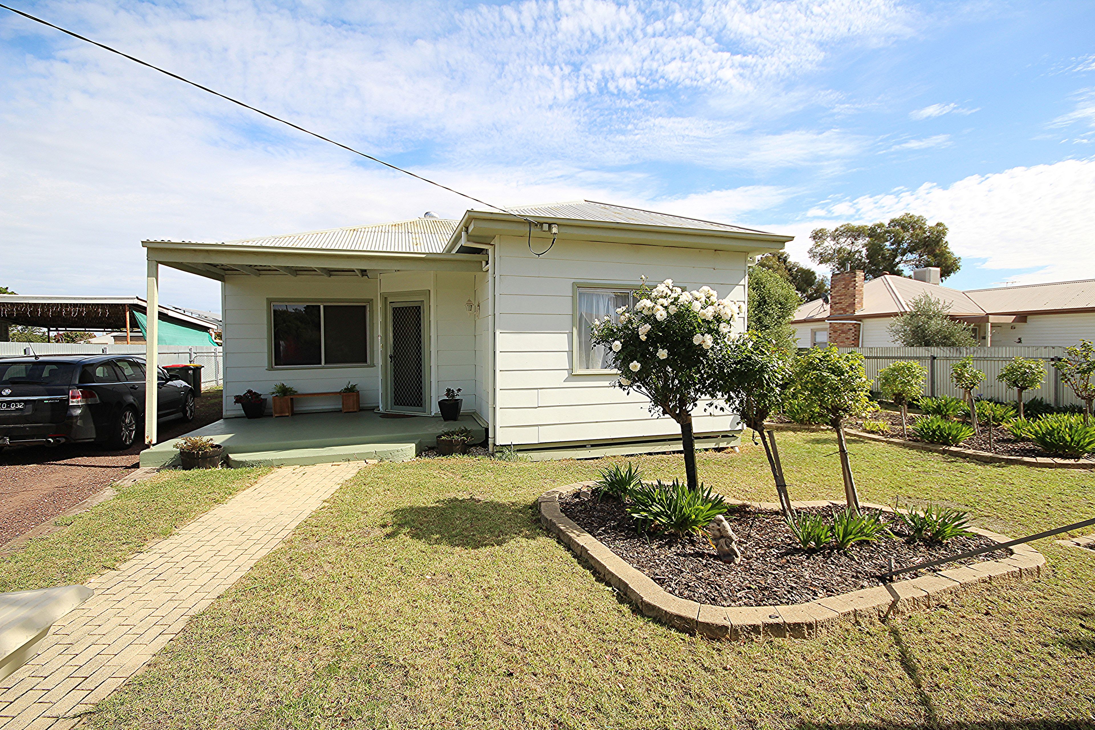 43 Francis Street, Horsham VIC 3400