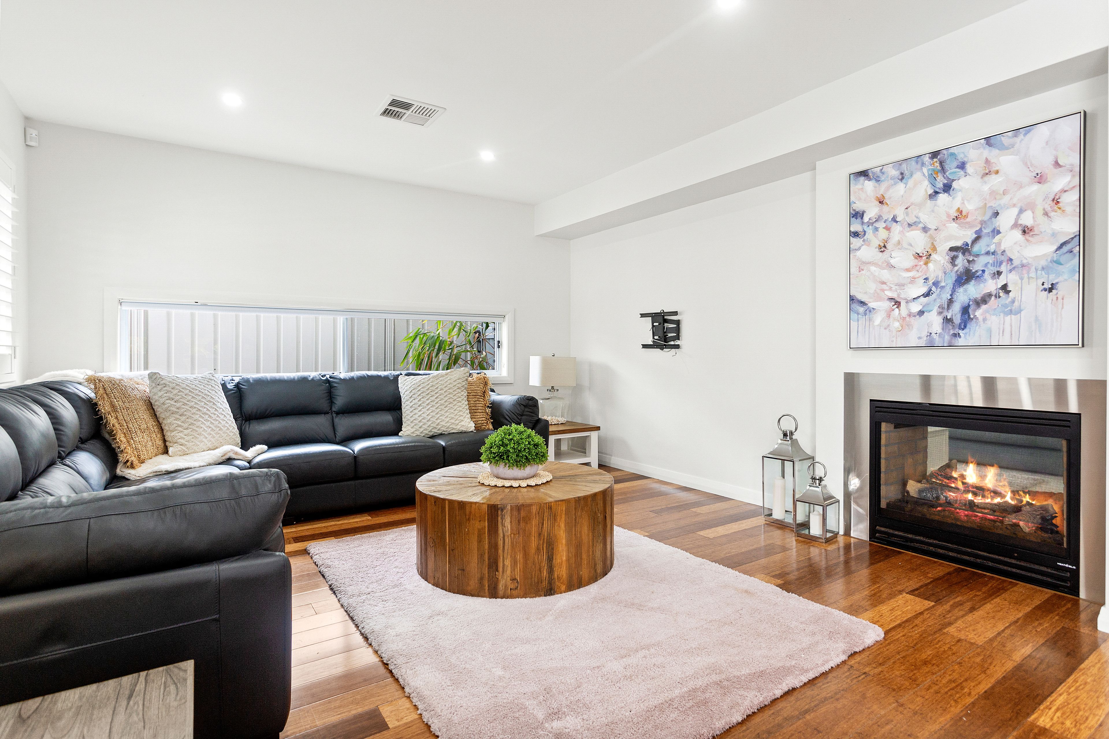 10 Clipper Avenue — photo 4 of 17