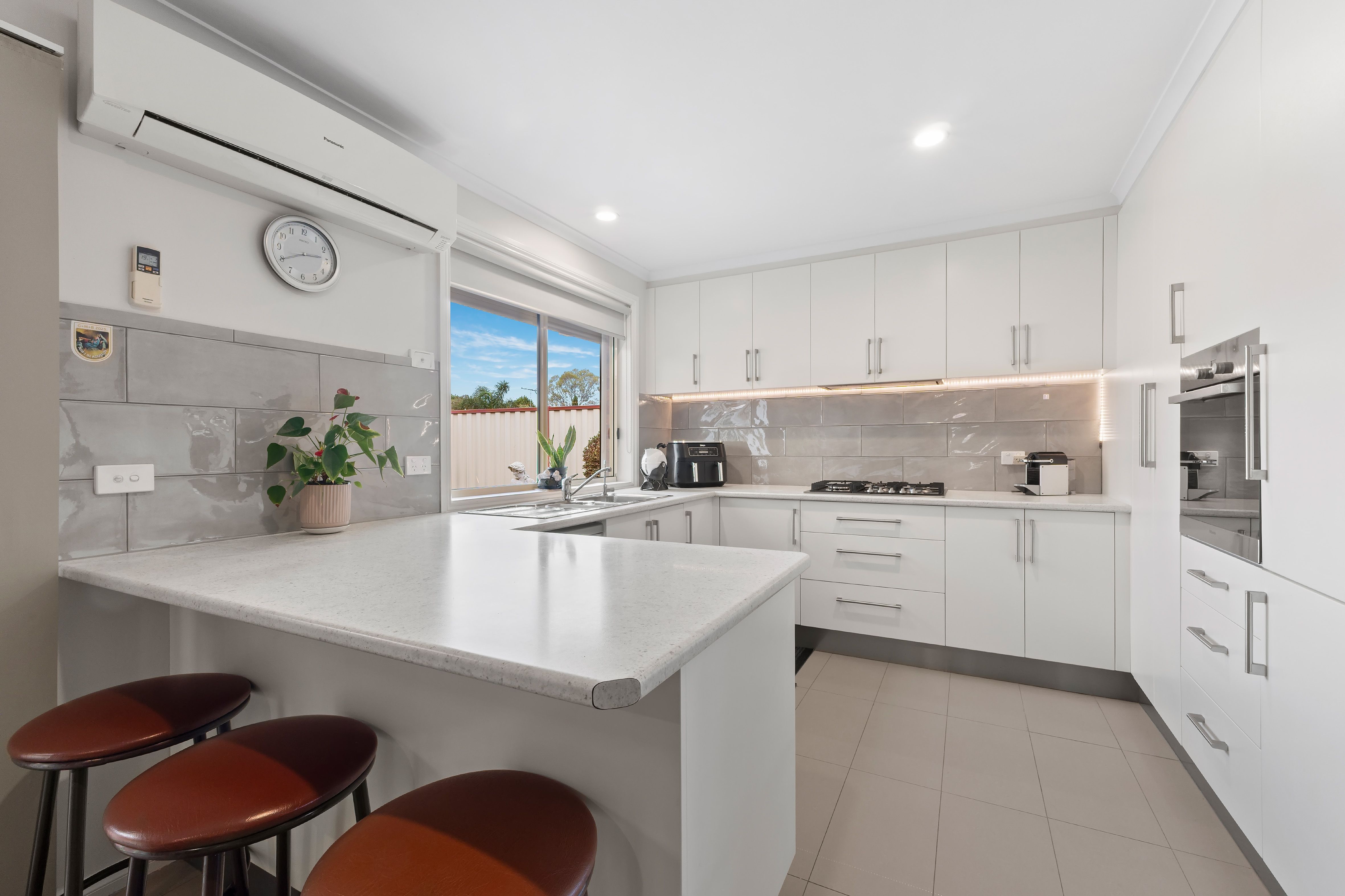 13 Bentley Way — photo 3 of 13