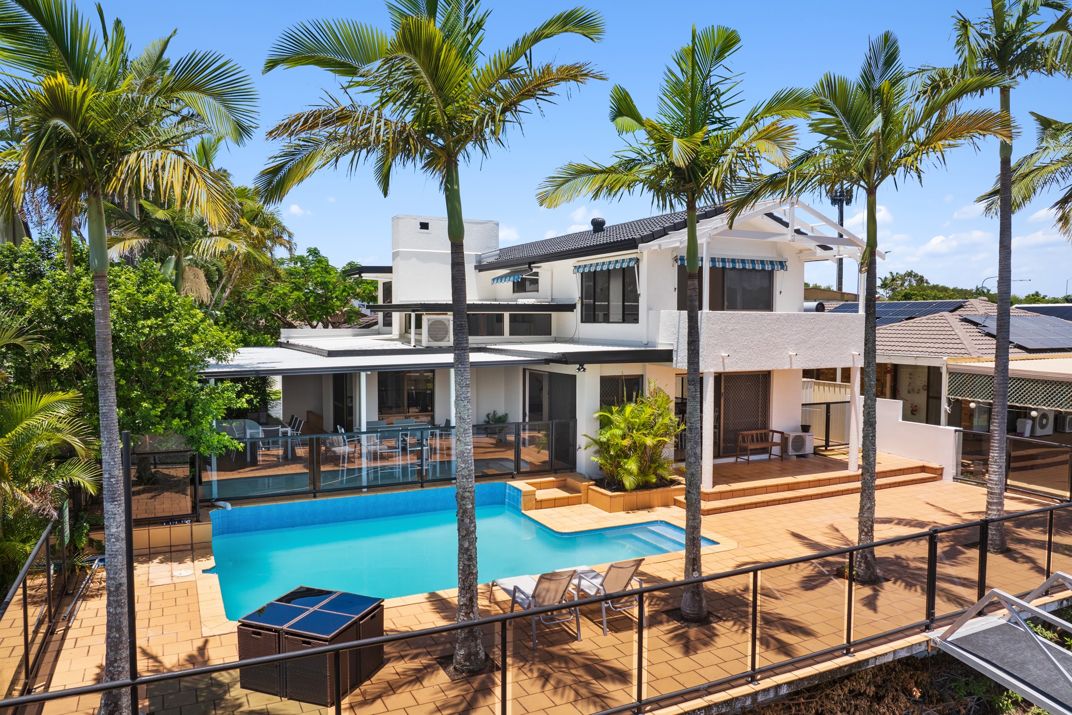 92 Oxley Drive, Paradise Point, QLD 4216