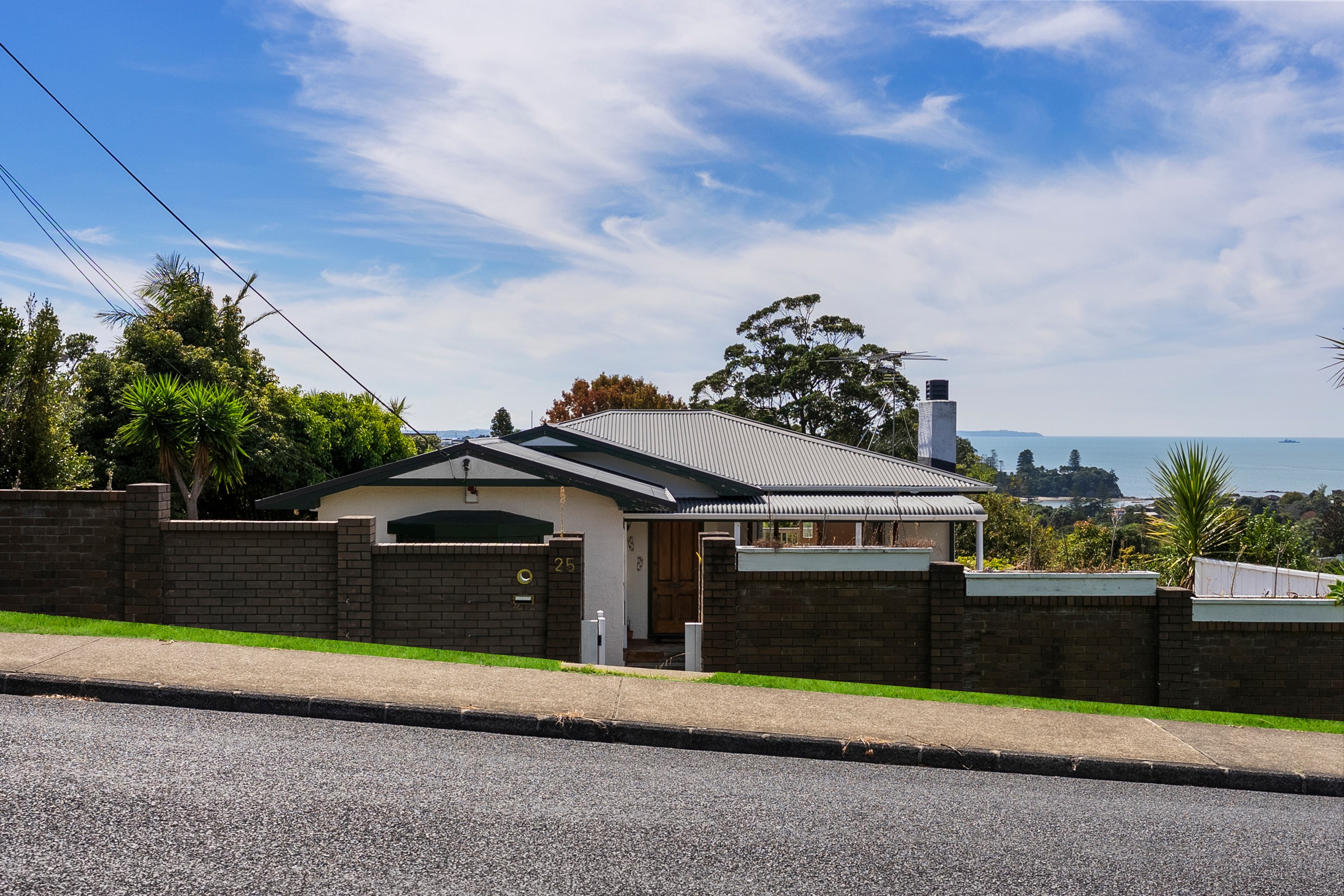 1/25 Mizpah Road, Waiake, North Shore City