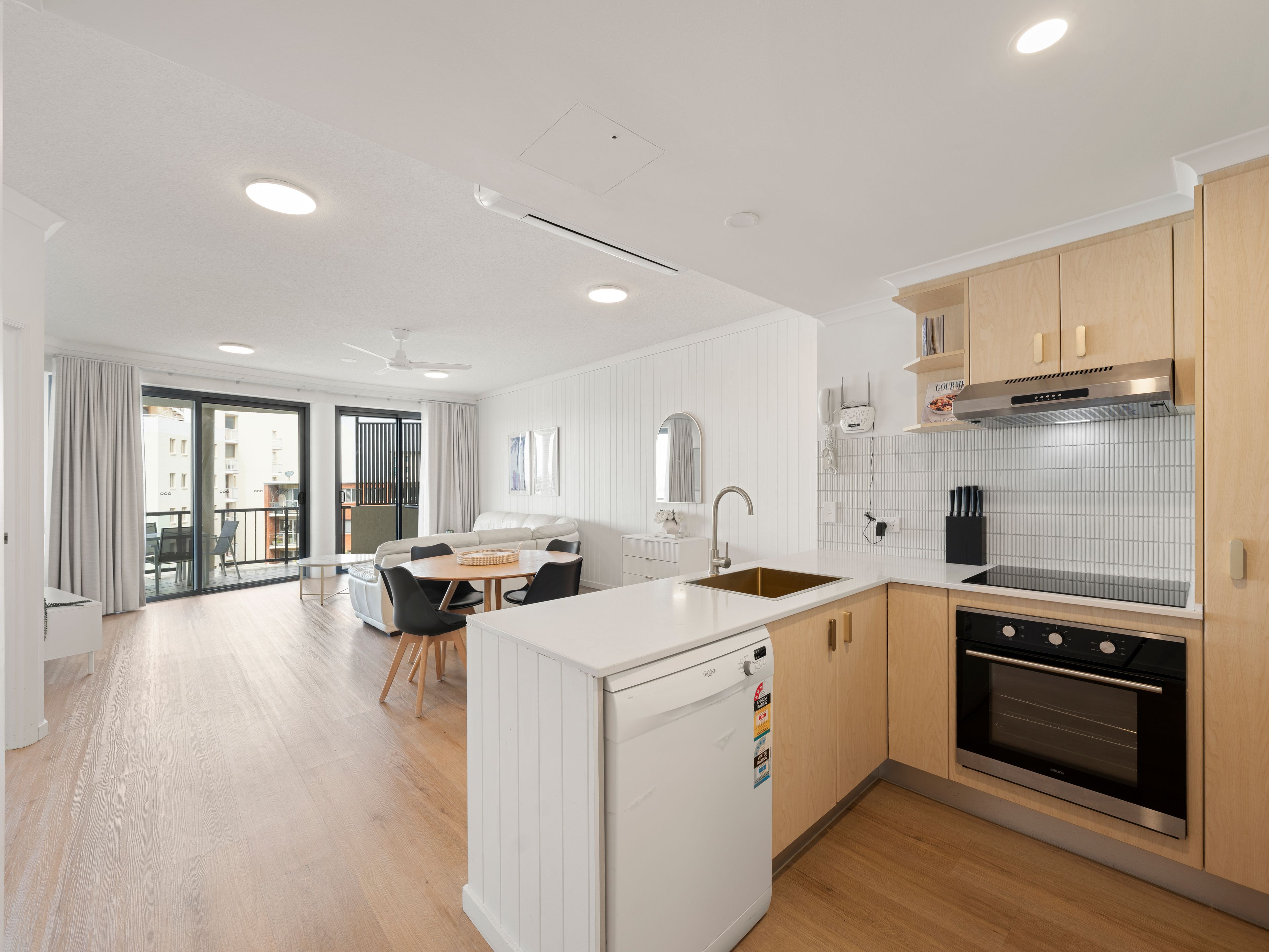 10/4 Buderim Avenue — photo 13 of 15