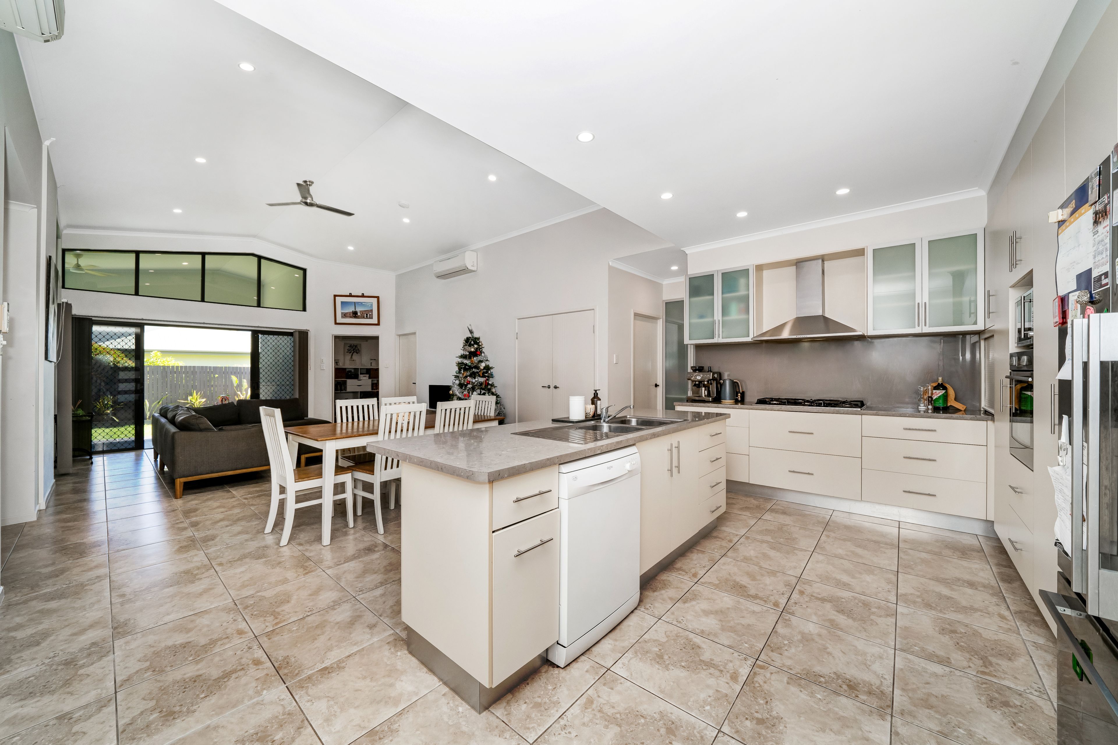 19 Gillingham Court, Kirwan, QLD 4817