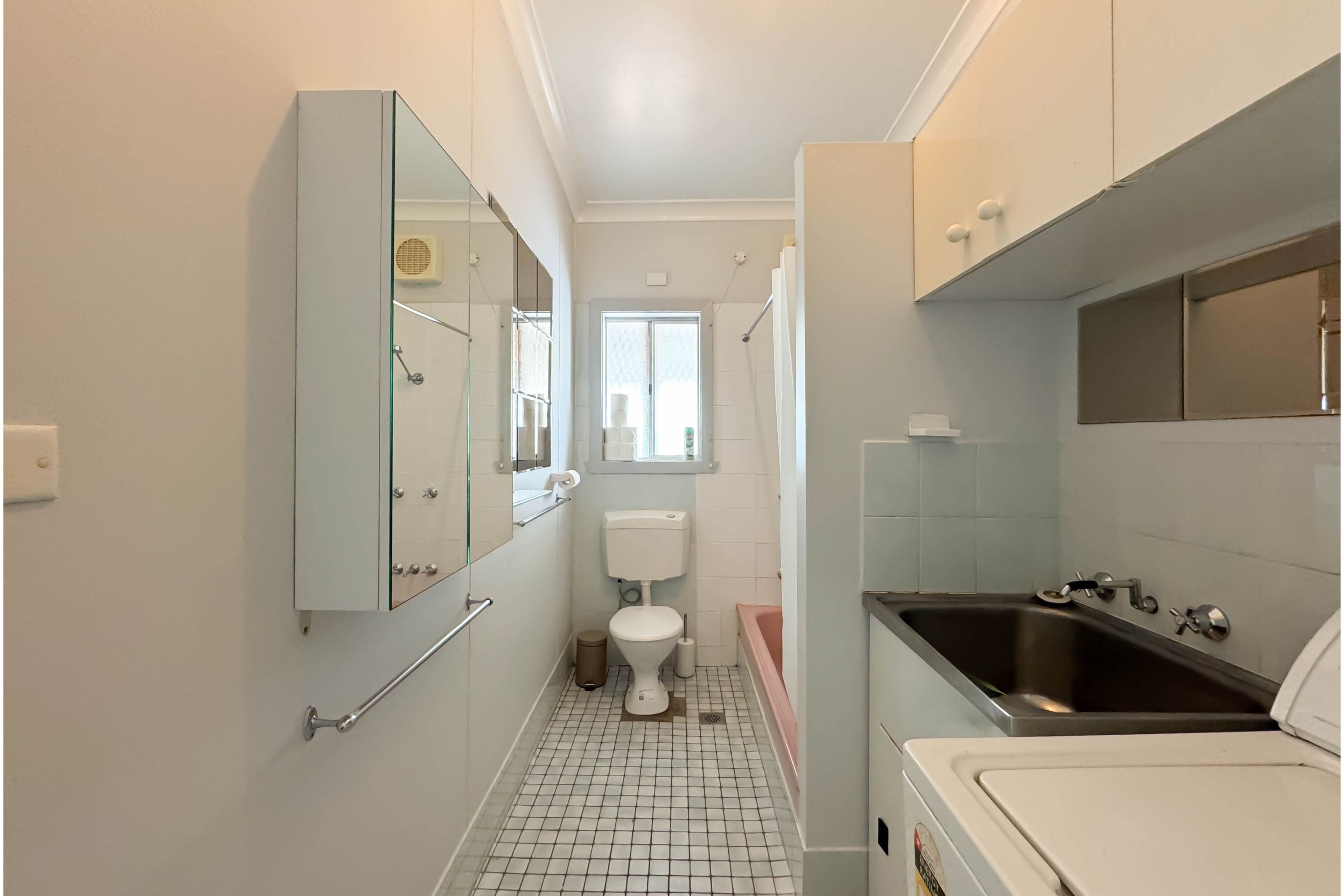 336 & 1/336 Clarinda Street — photo 7 of 13