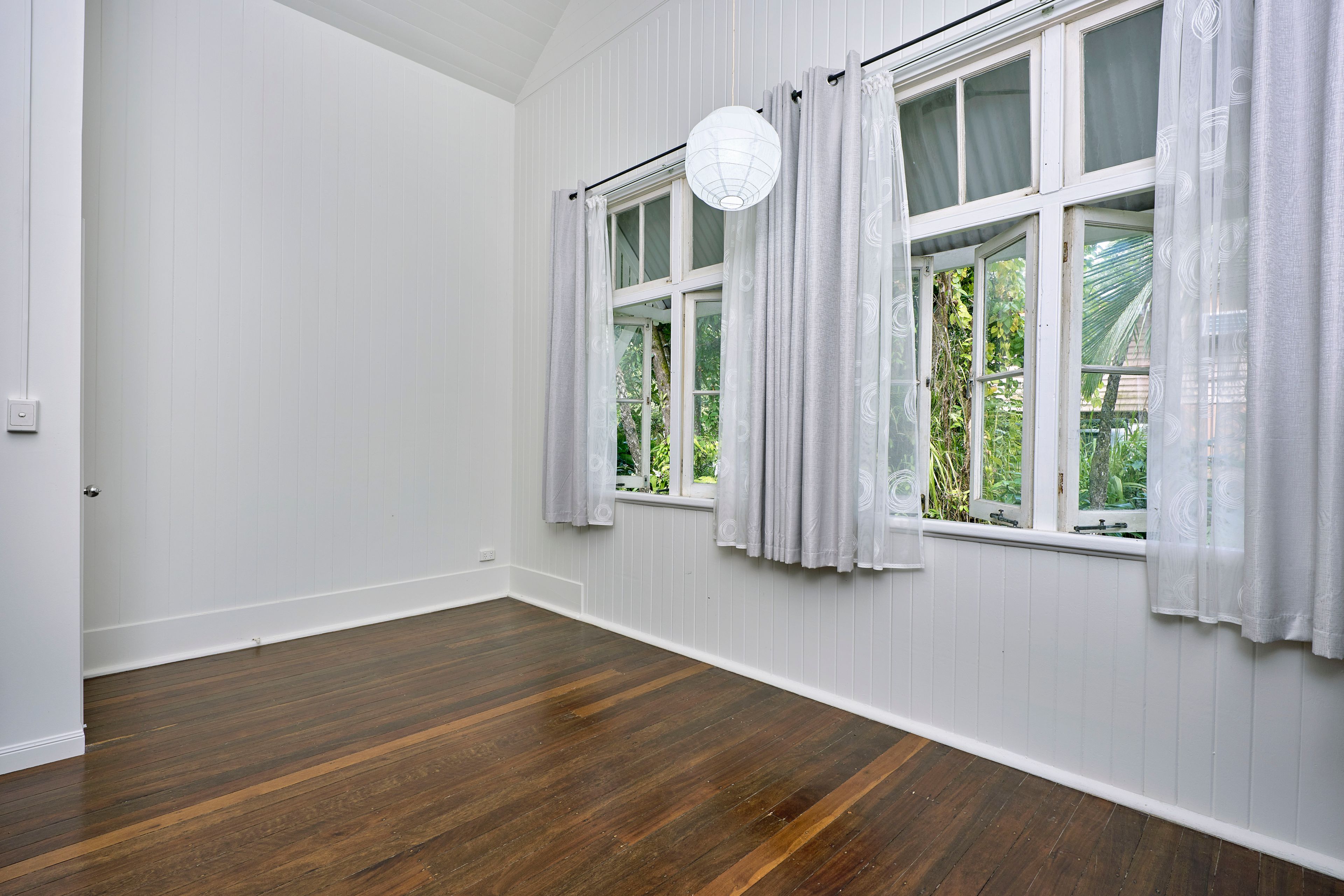18 Morton Street — photo 4 of 14