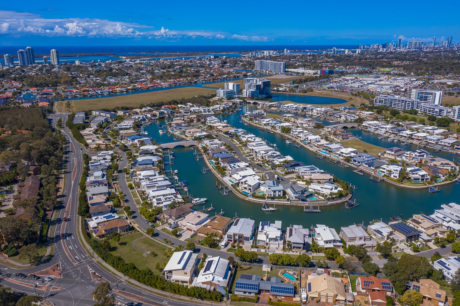 8 Middle Quay Drive, Biggera Waters, QLD 4216