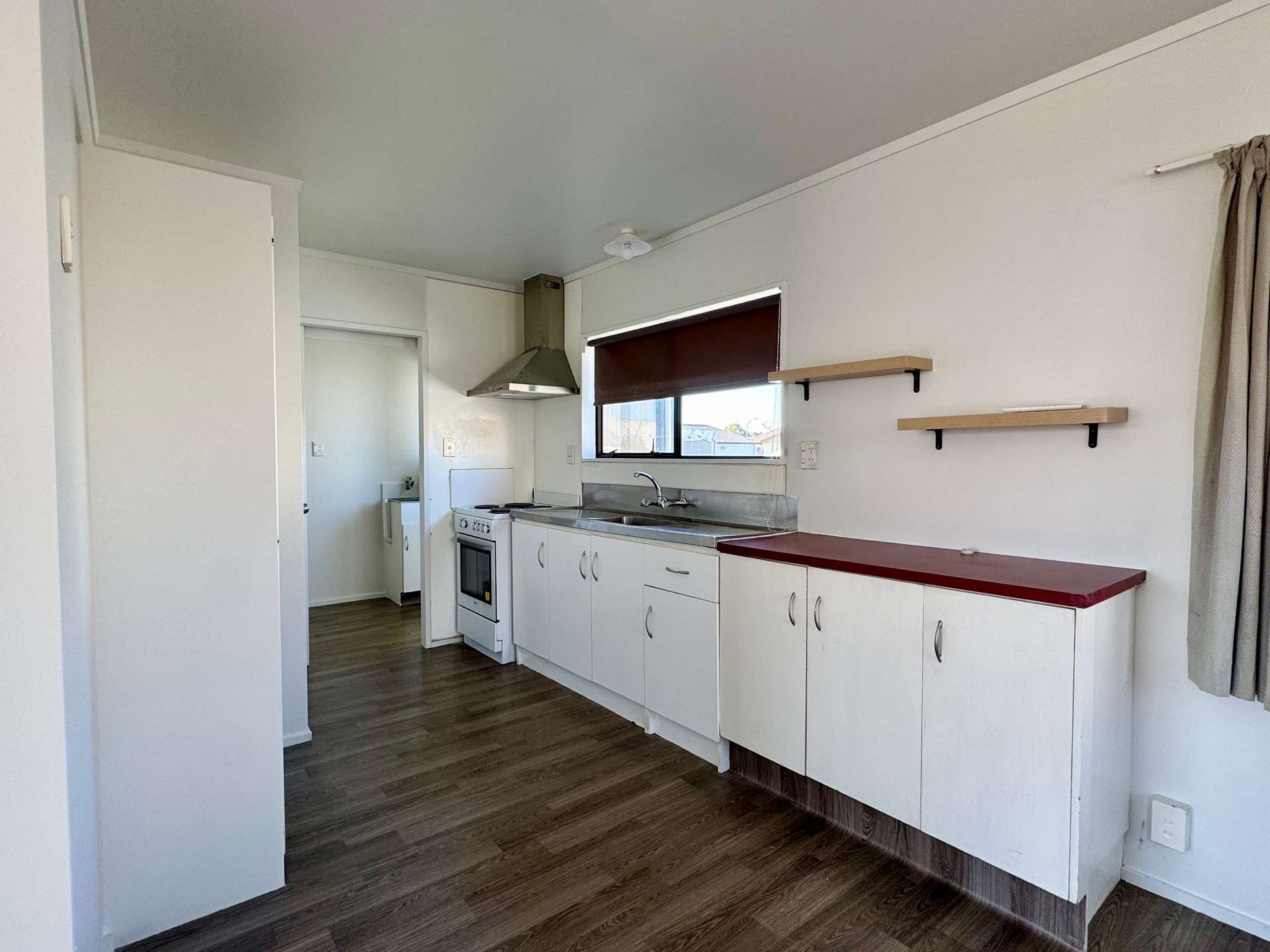 12a Lloyd Drive photo 1