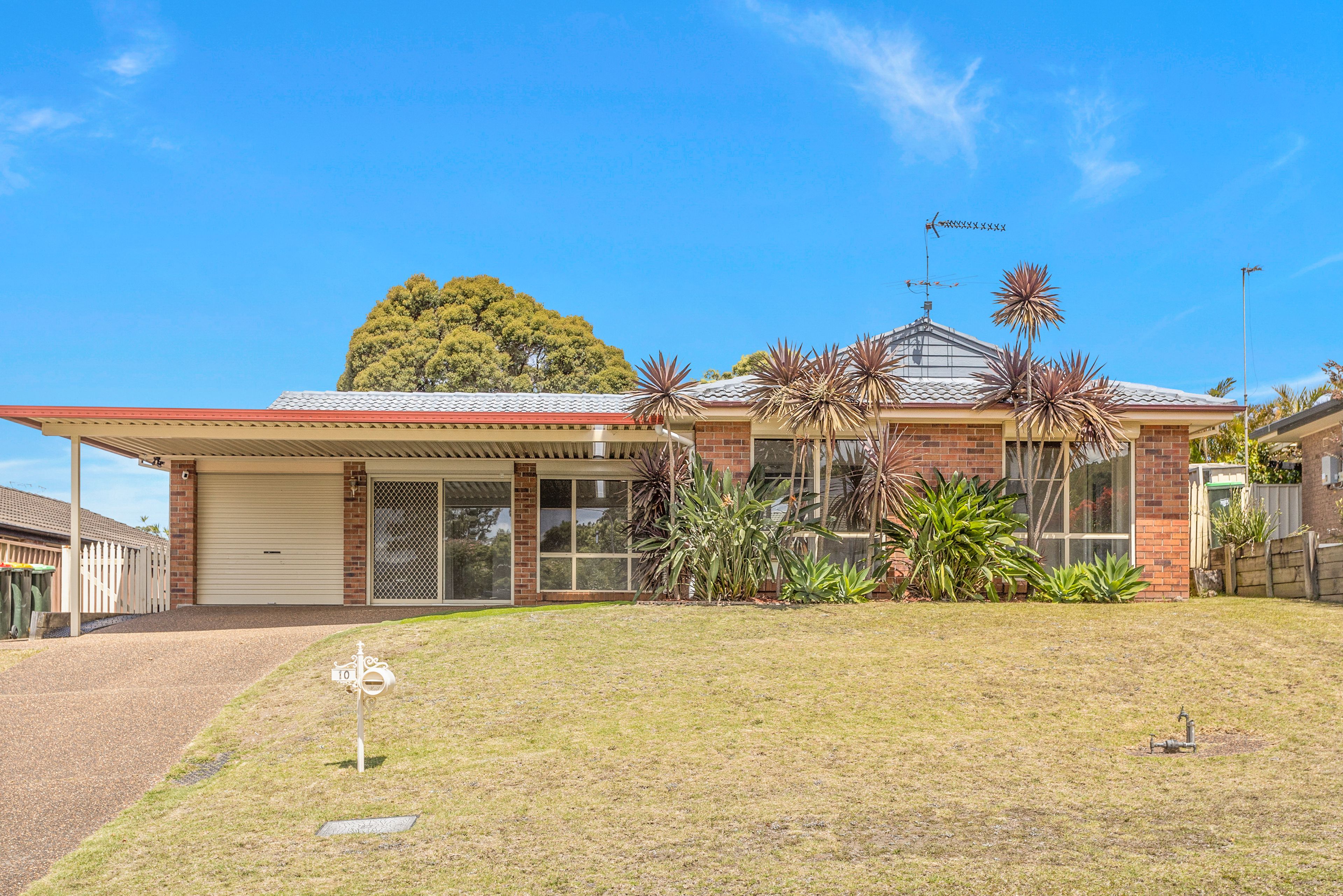 10 Richmond Place , Albion Park NSW 2527