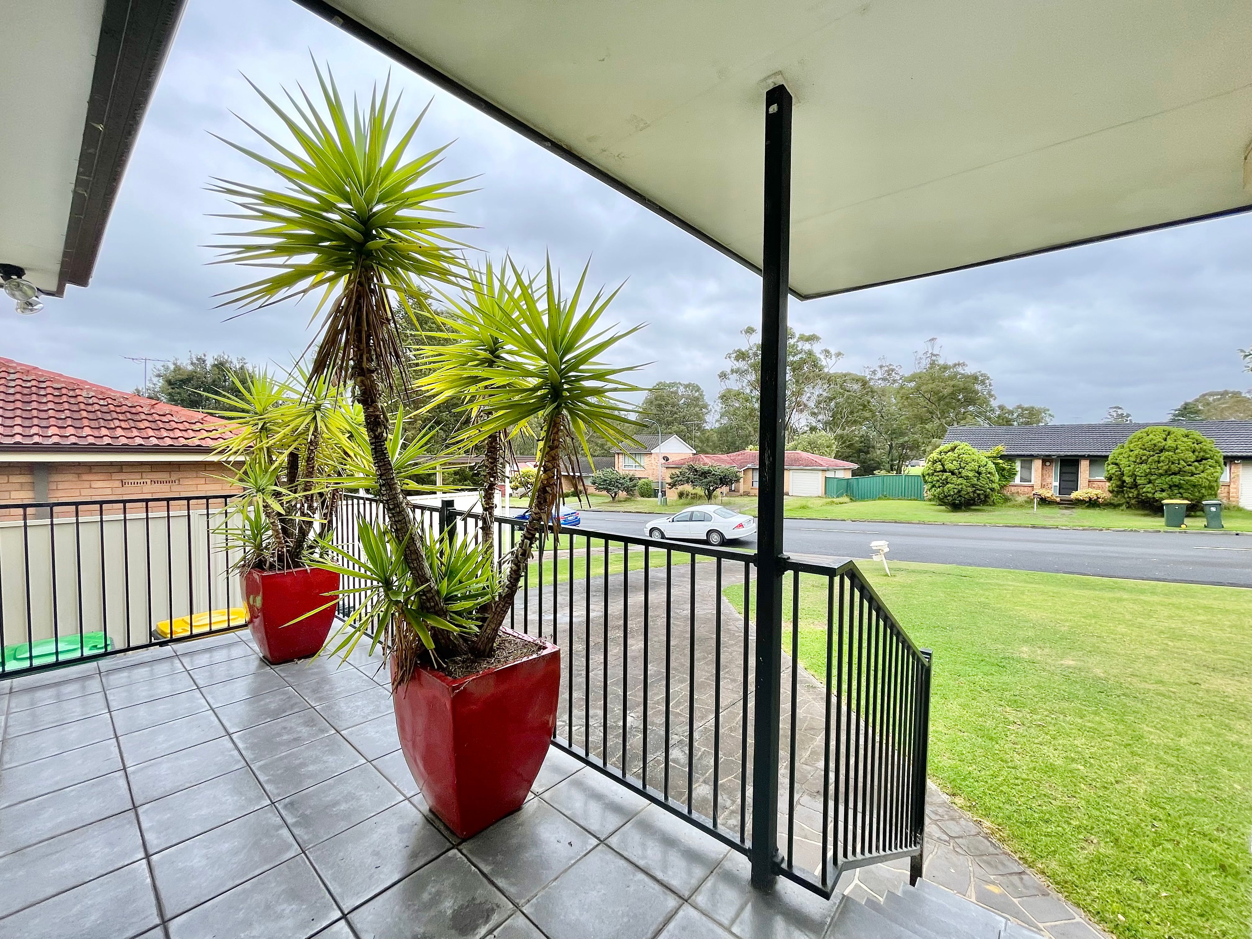 5 Akuna Avenue,, Bradbury, NSW 2560