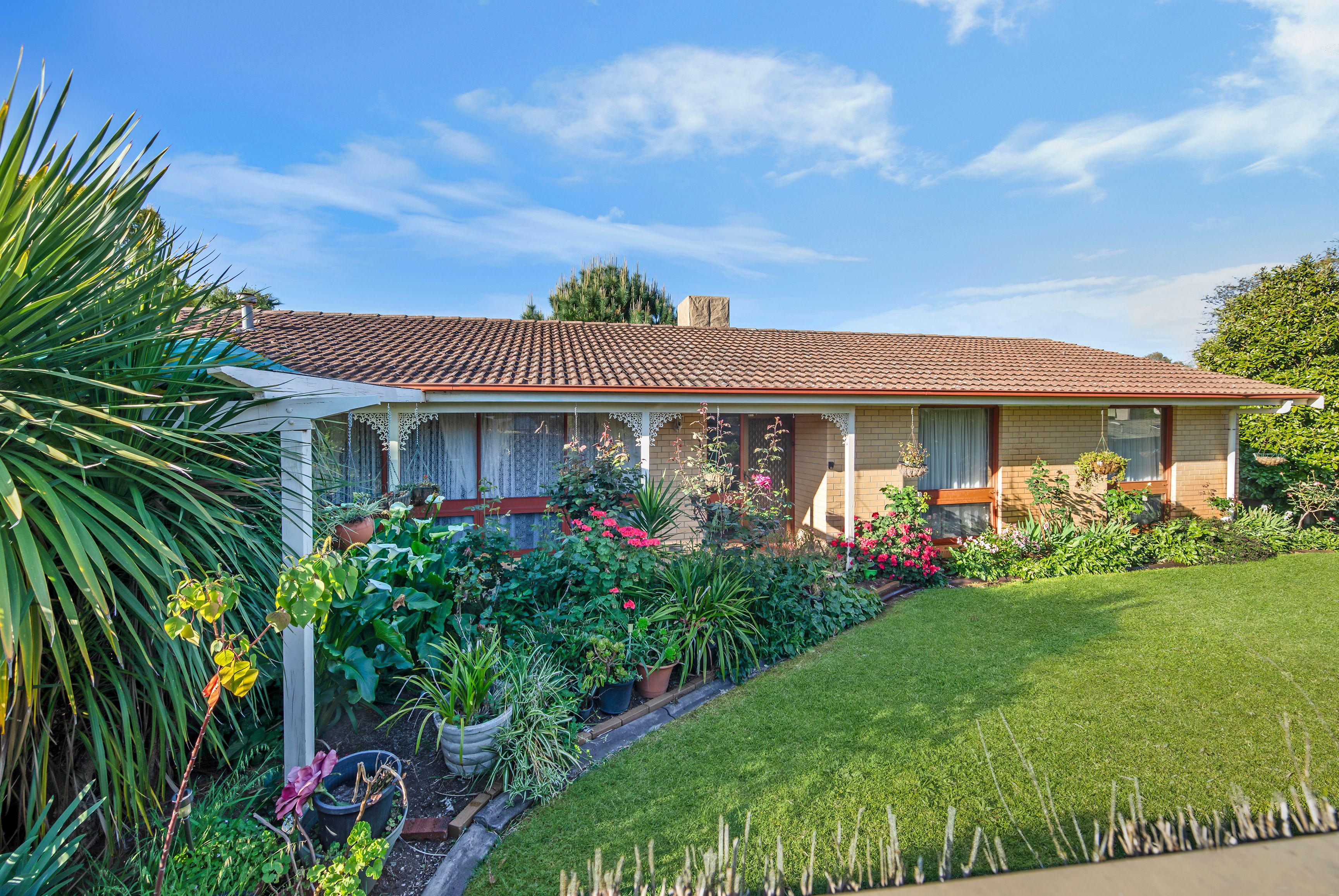 1 Finch Court, Modbury Heights, SA 5092