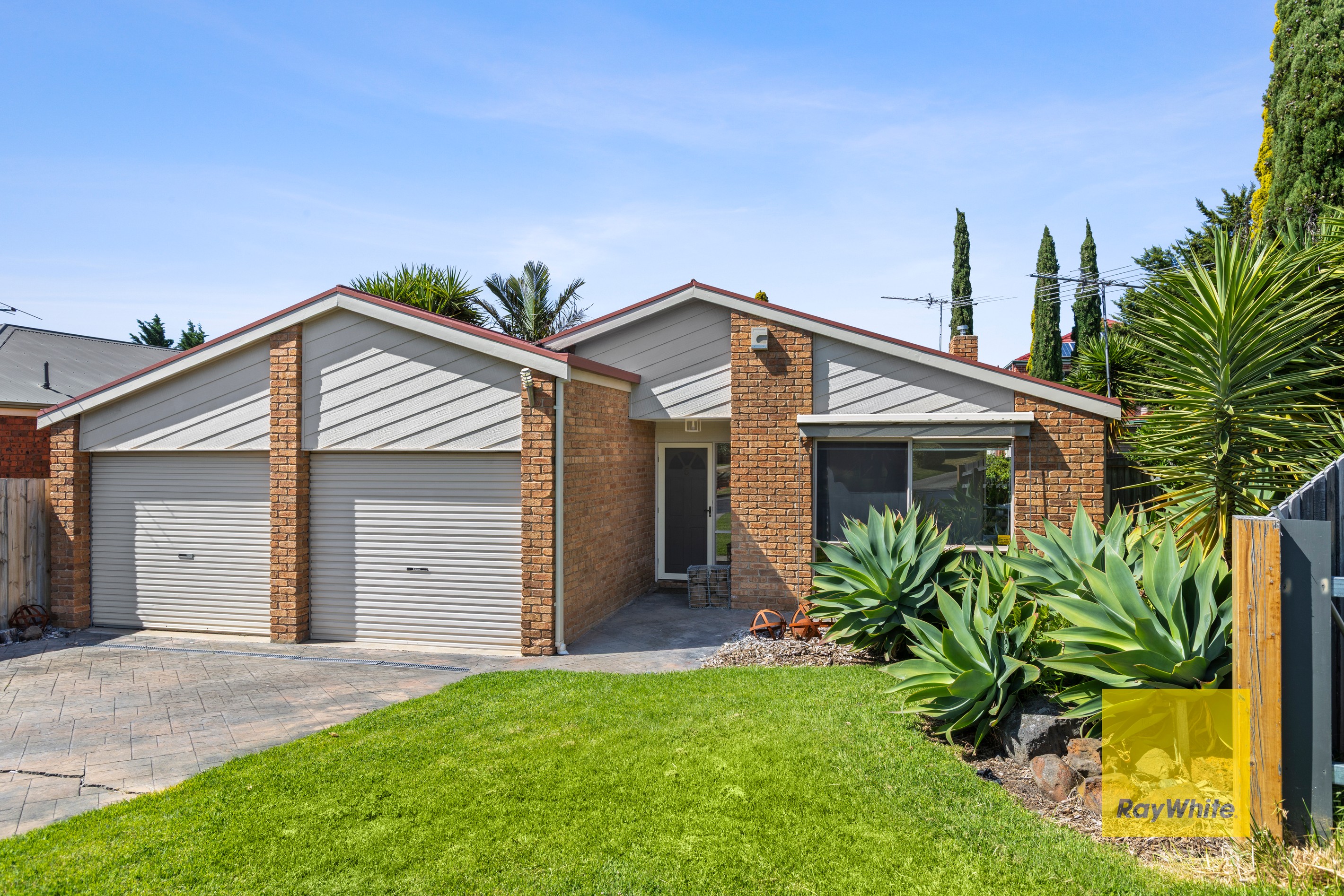5 Whitten Court, Highton, VIC 3216