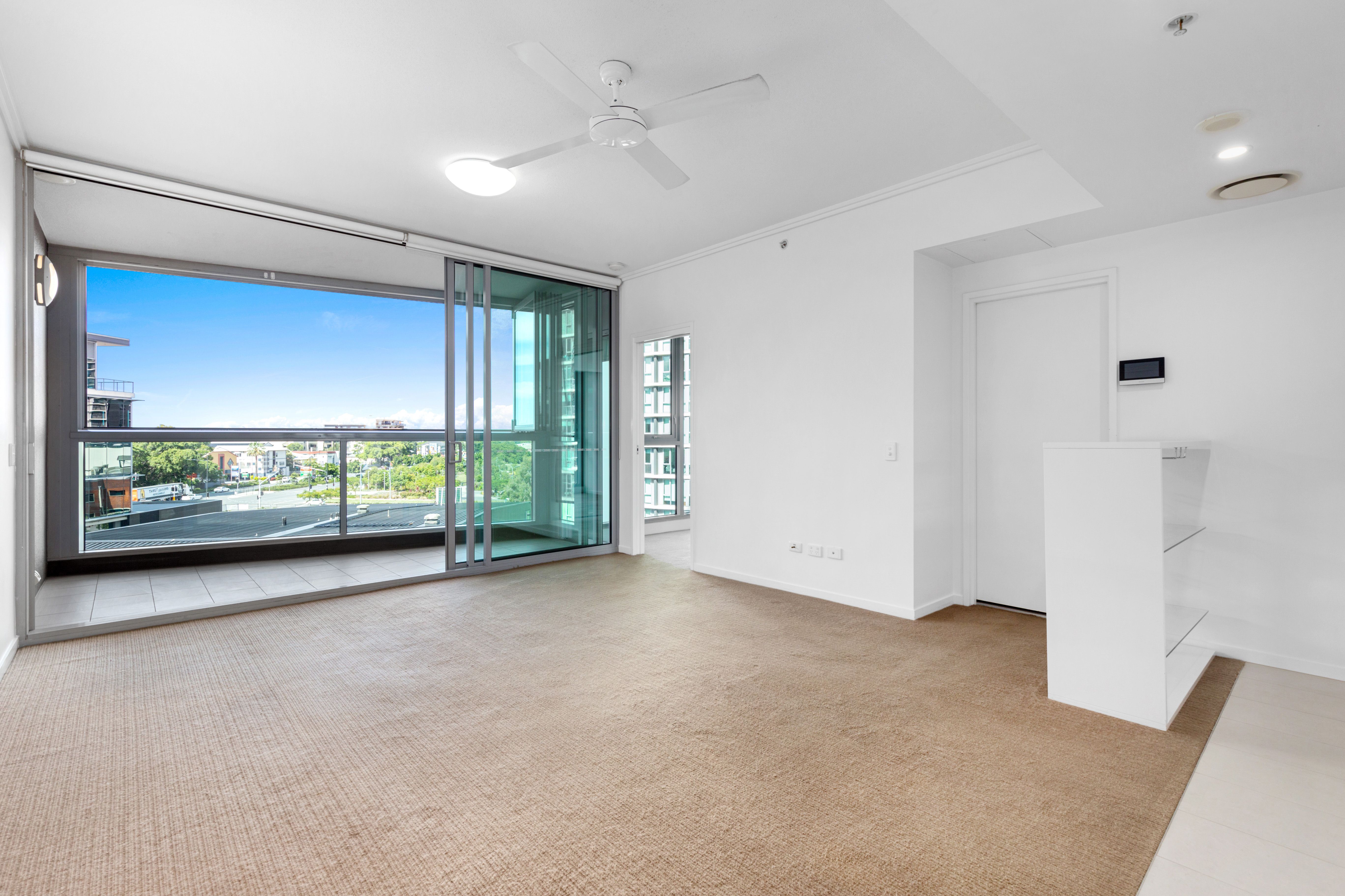 10503/8 Harbour Road, Hamilton, QLD 4007