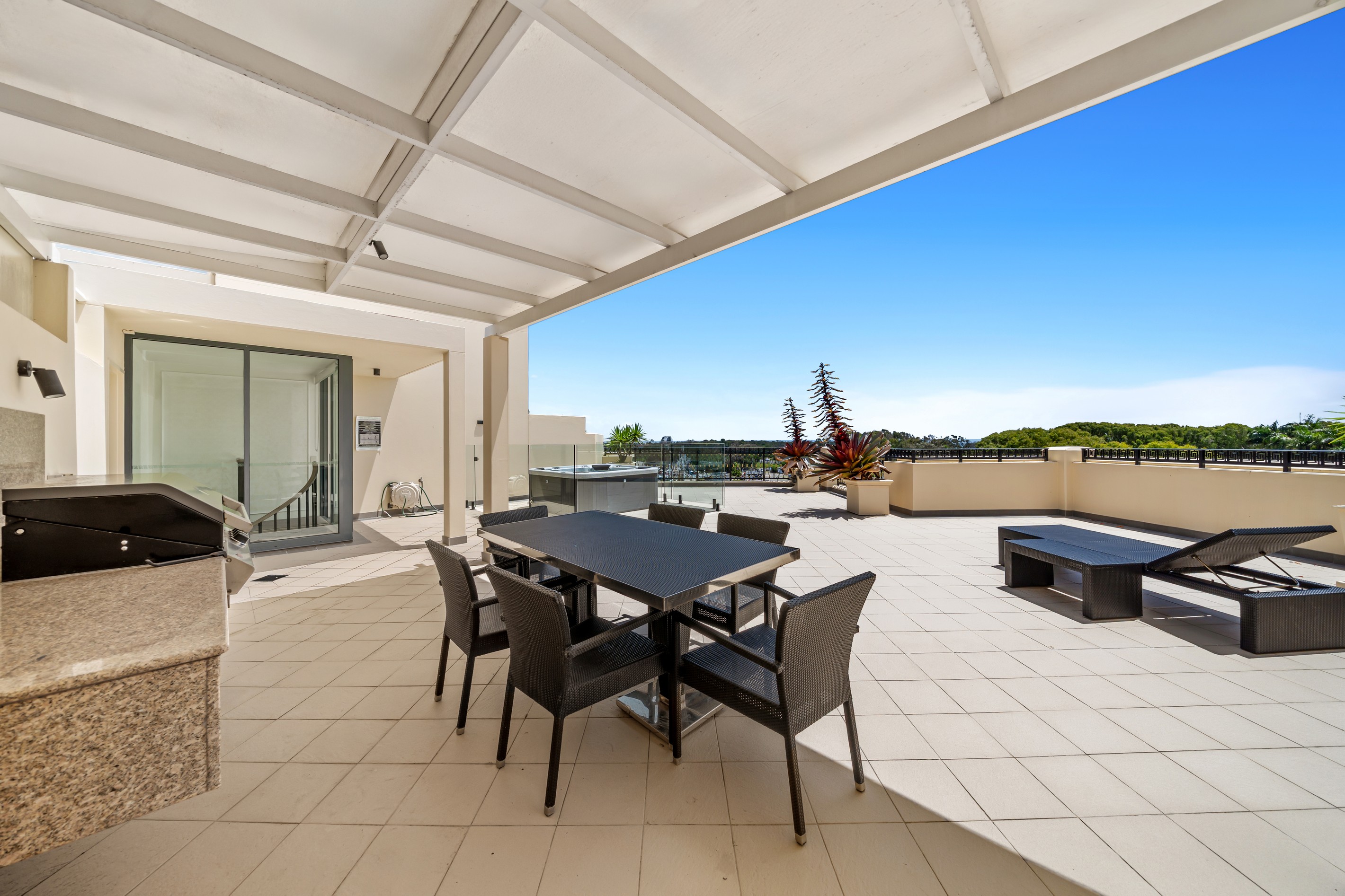 66/94 Seaworld Drive, Main Beach, QLD 4217