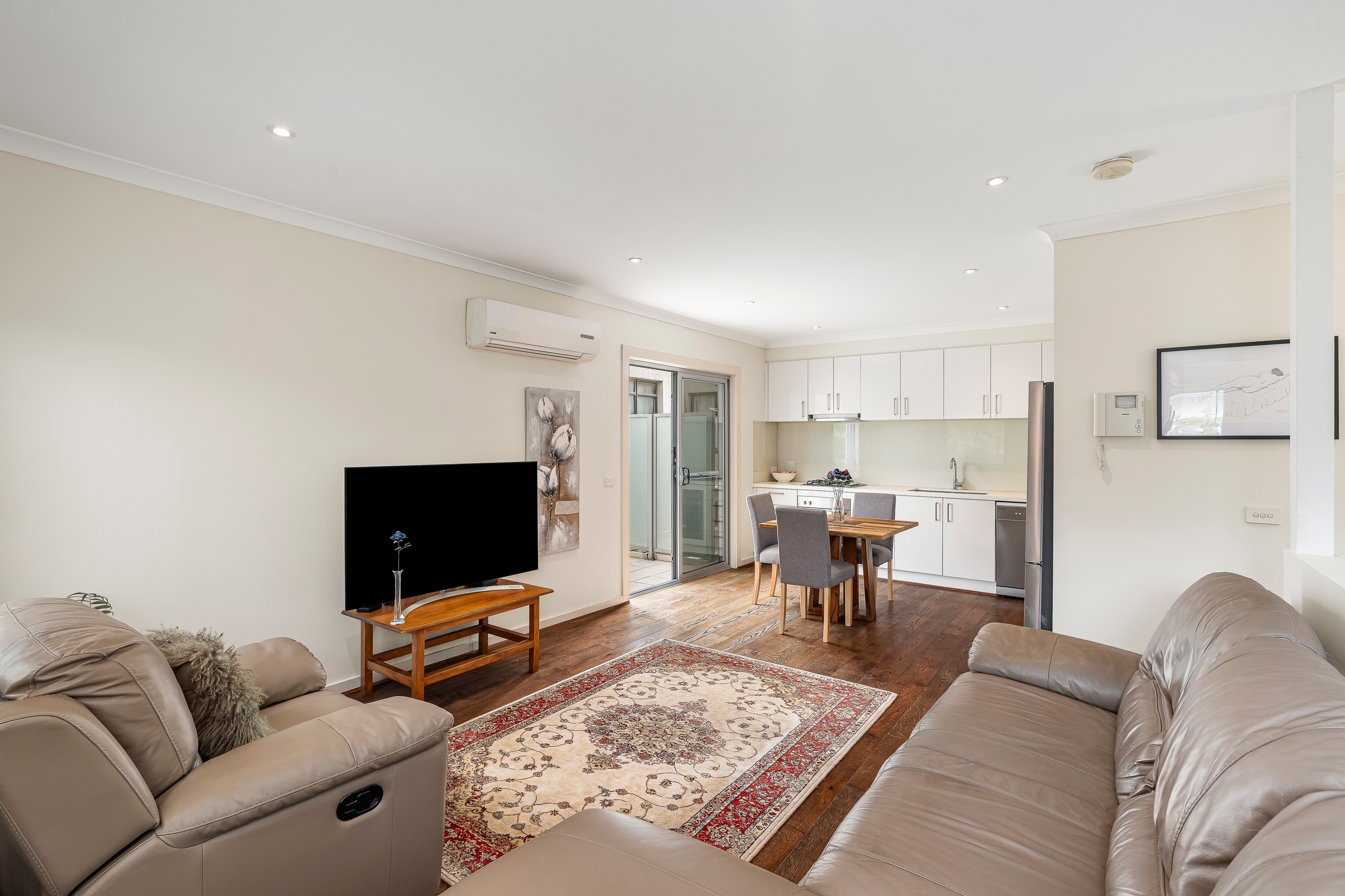1/23 Willesden Road, Hughesdale, VIC 3166