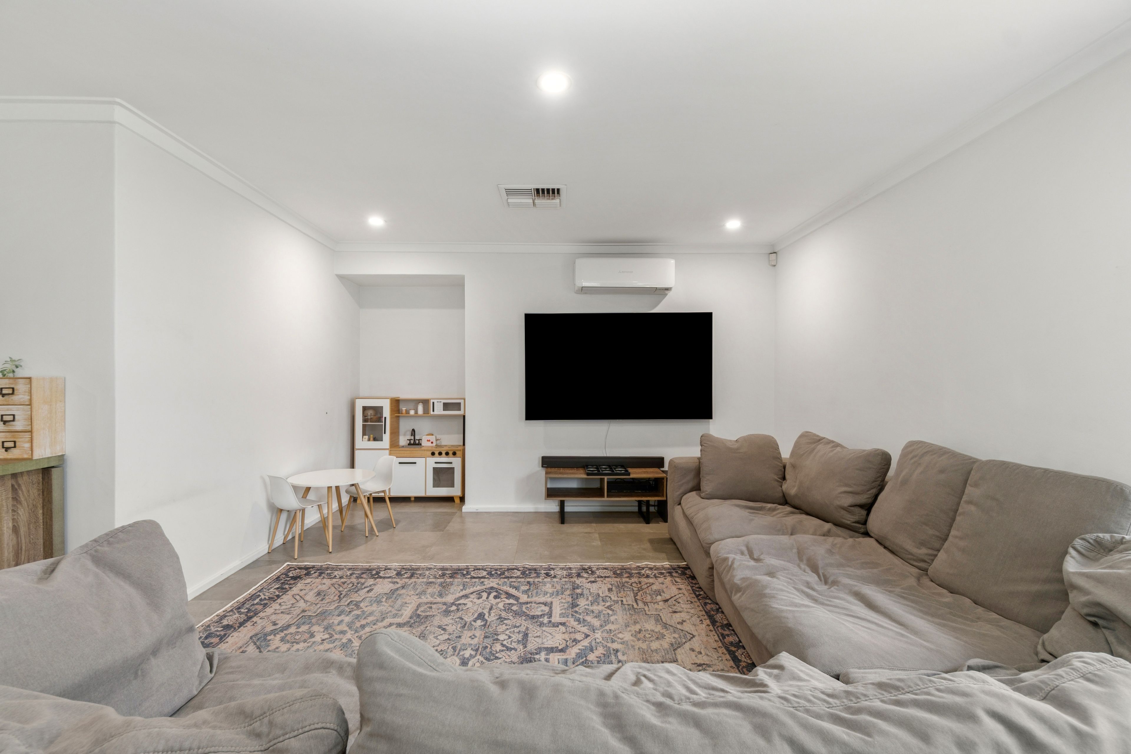 17 Smitherson Street — photo 14 of 30