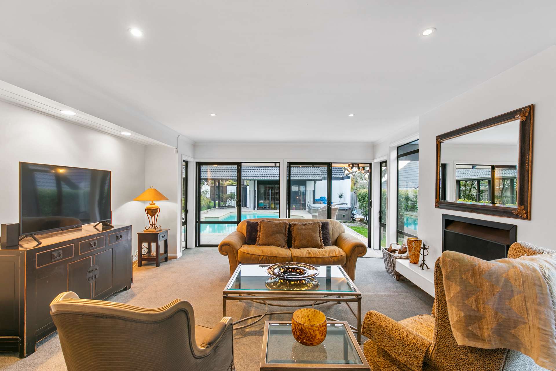 23b Clifton Road photo 9