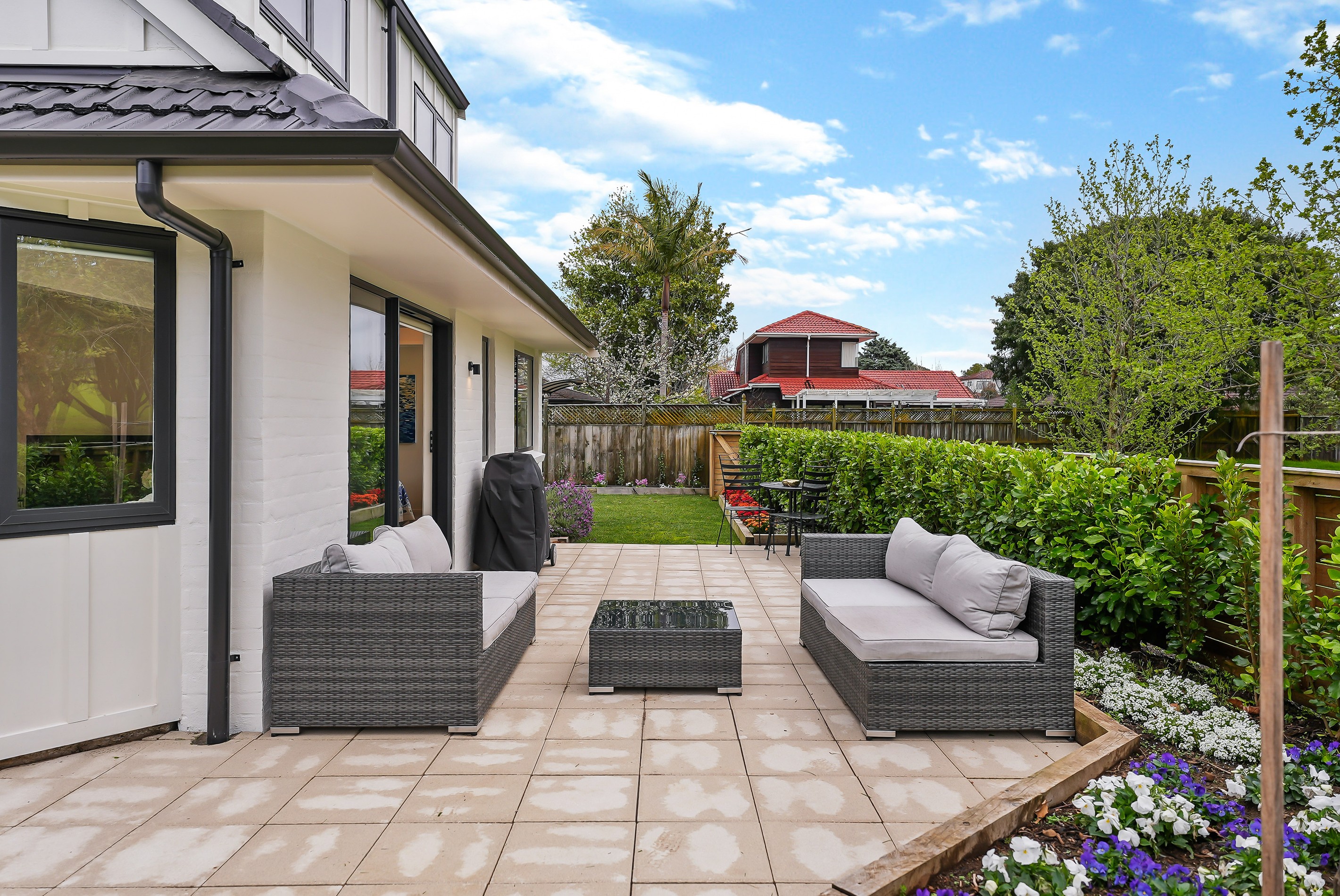 2/49 Jillteresa Crescent, Half Moon Bay, Manukau City