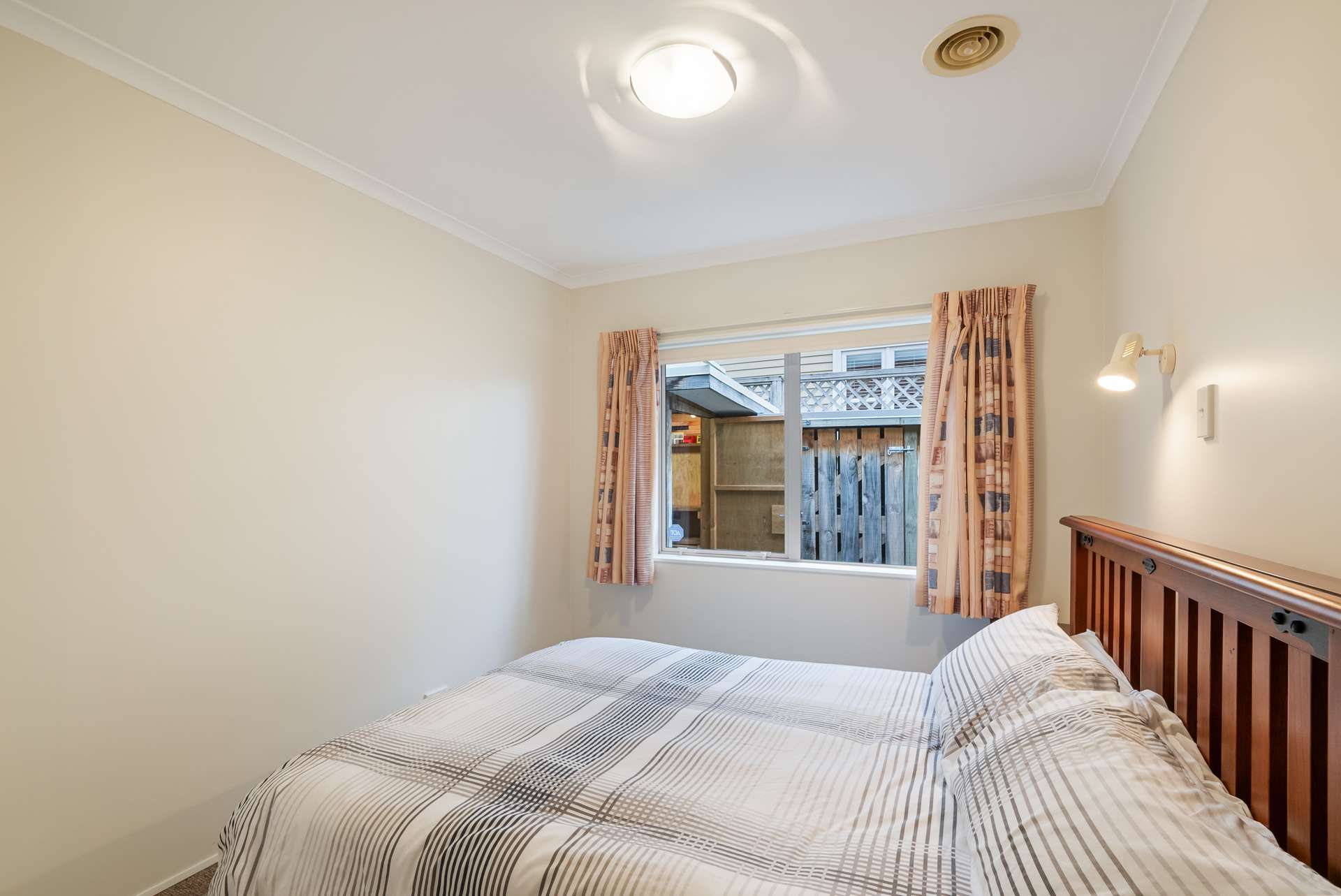 18 Hira Street photo 17