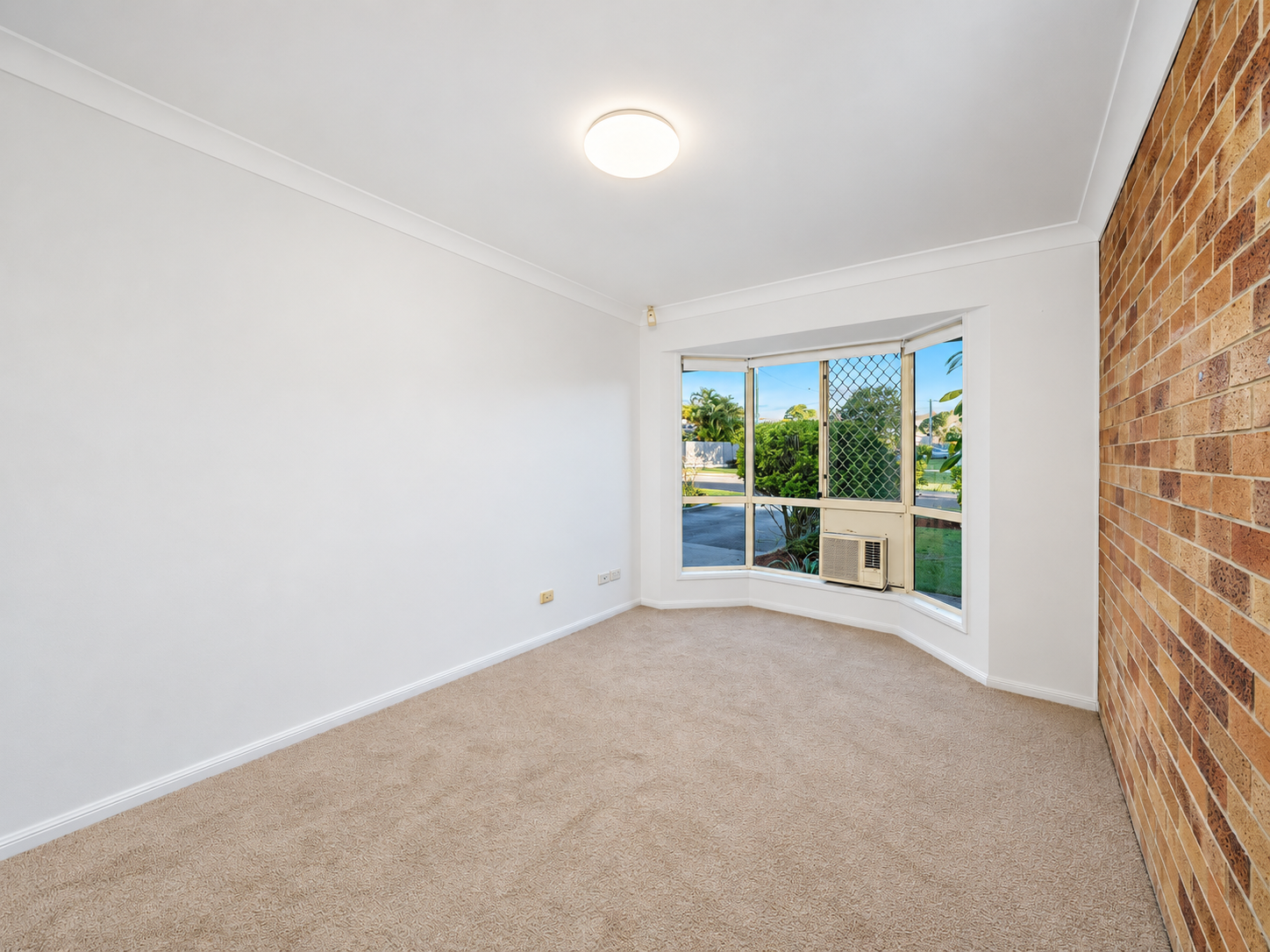 16 Bramble Crescent — photo 12 of 16