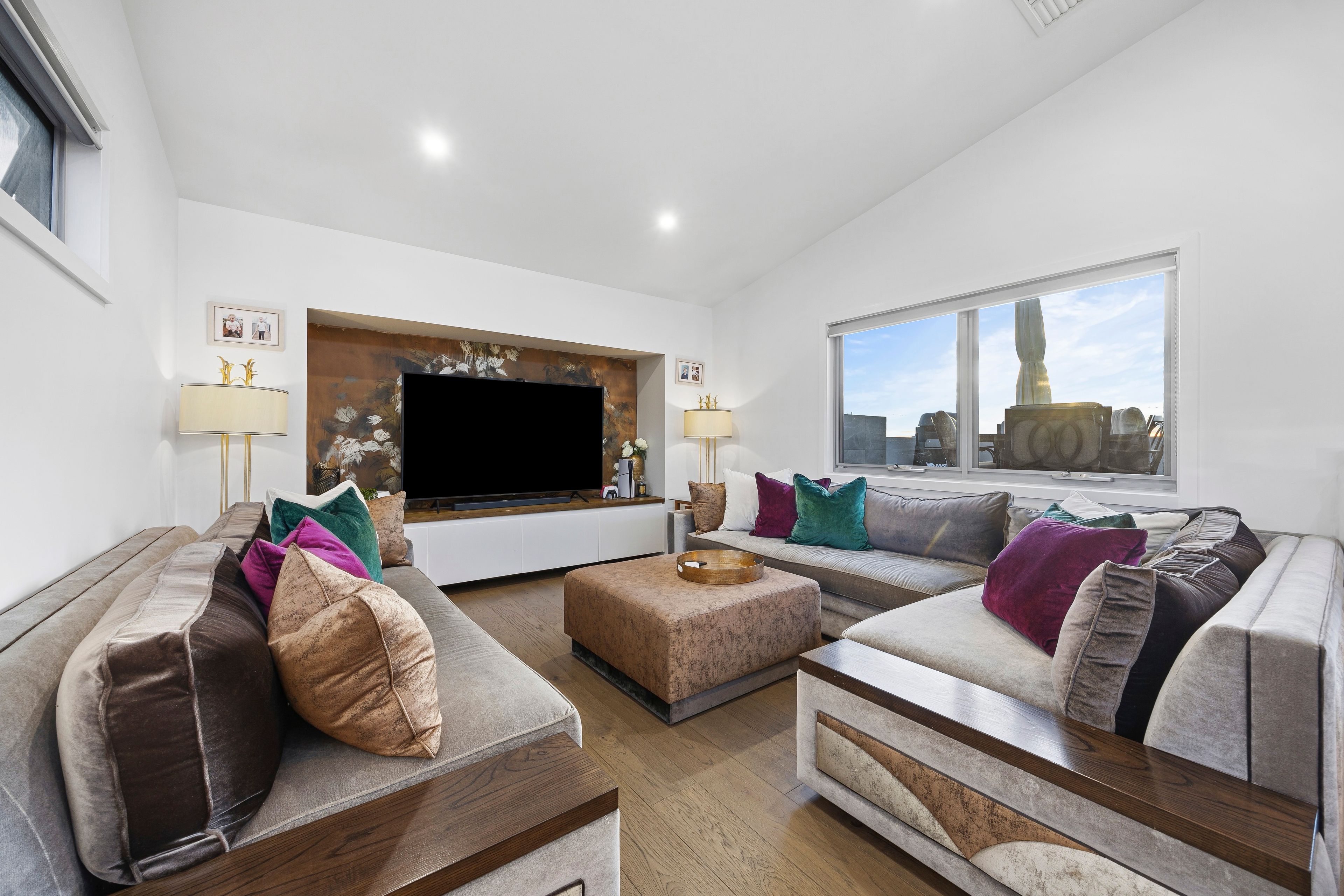 2/1 Mcmanus Drive — photo 13 of 29