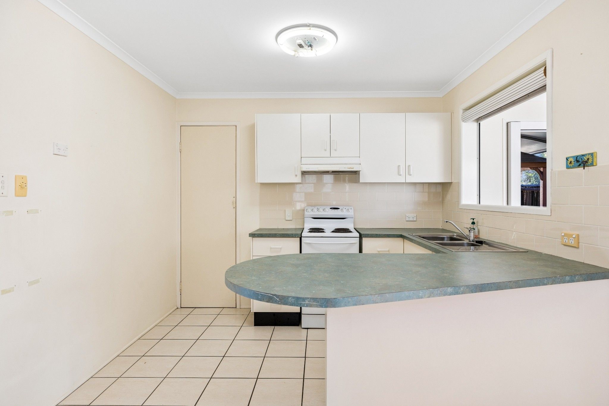 39 Roma Street — photo 7 of 30