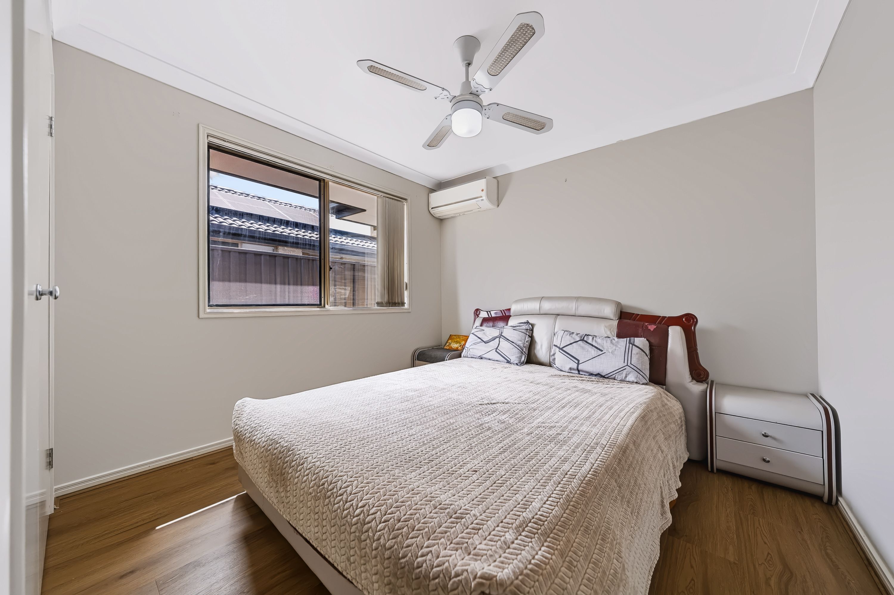 4 Whitfield Crescent — photo 12 of 24