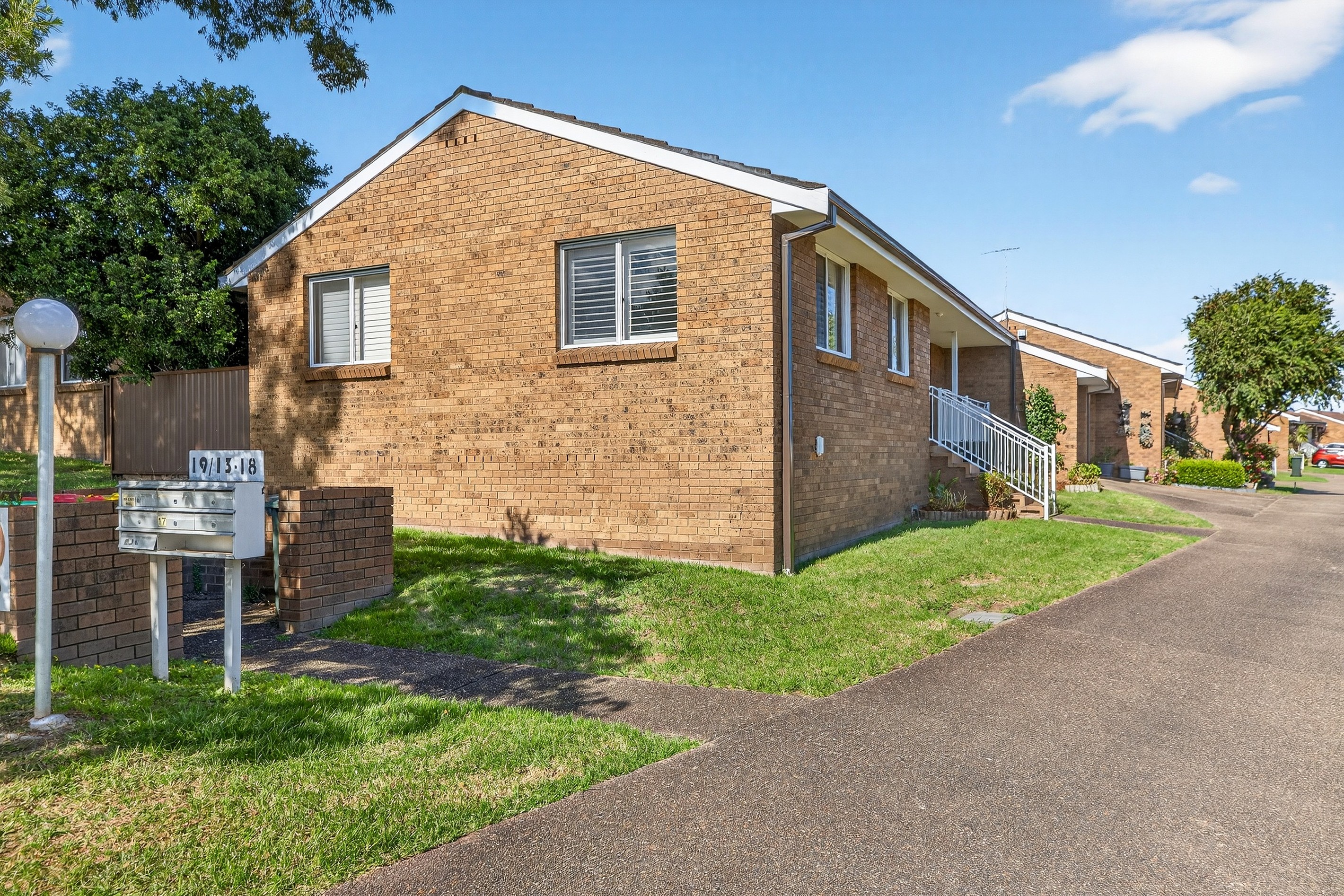 13/19 Lagonda Drive, Ingleburn, NSW 2565