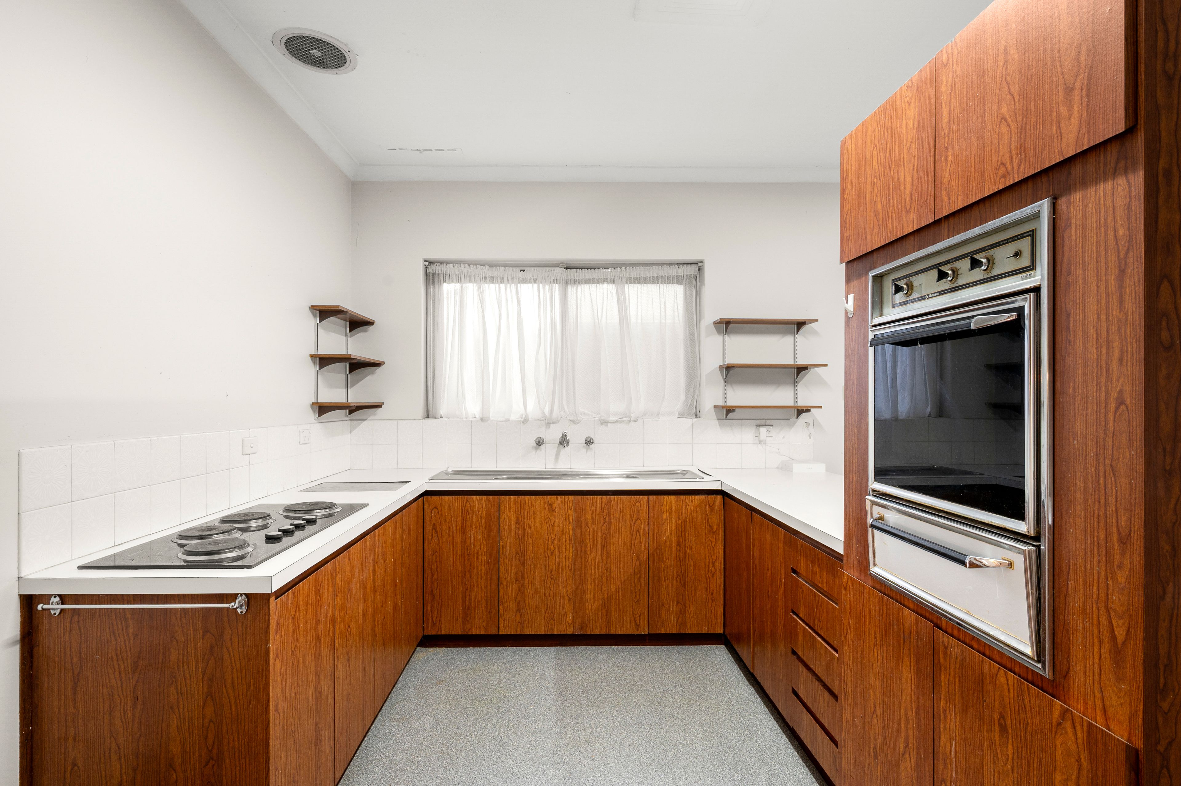 70 Edeline Street — photo 9 of 26