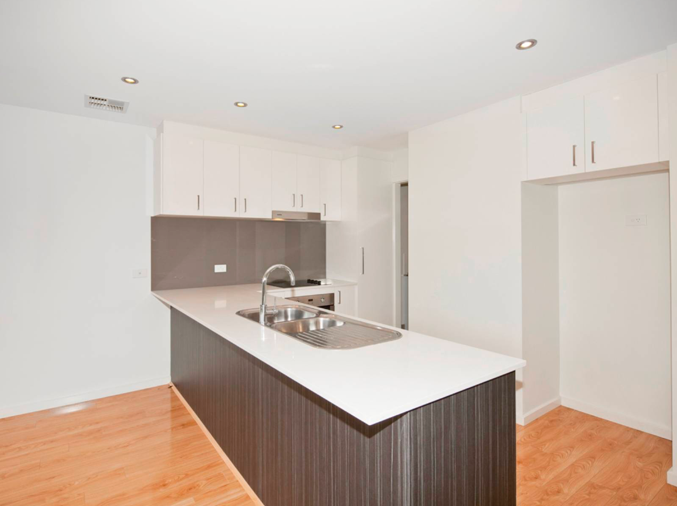 7/9 Bisdee Street, Hughes, ACT 2605