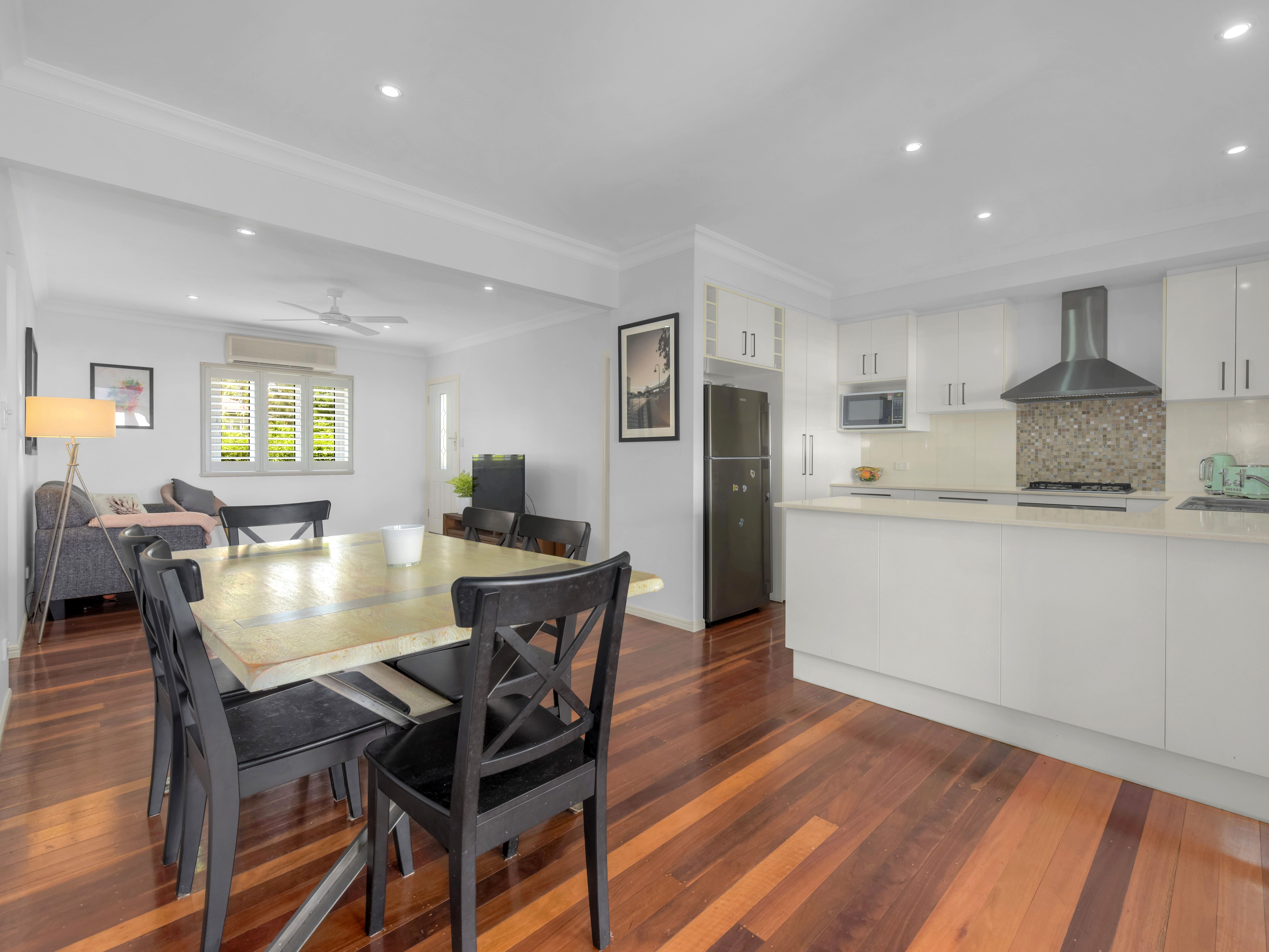 2 Duke Street, Cannon Hill, QLD 4170