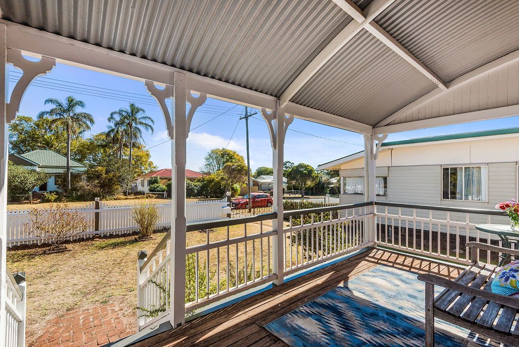 6 Northland Street, Newtown, QLD 4350