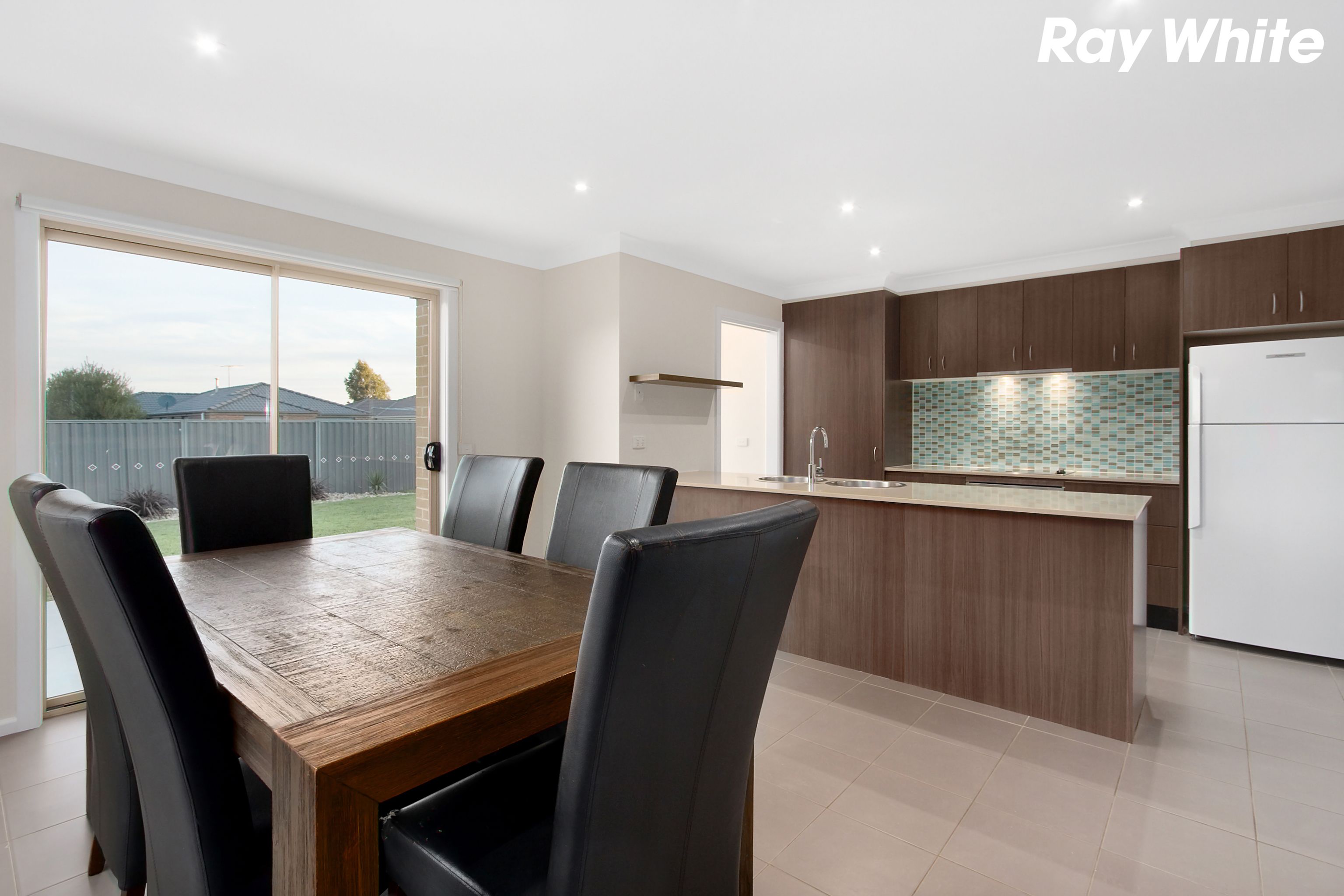 7 Orchard Valley Avenue, Pakenham, VIC 3810