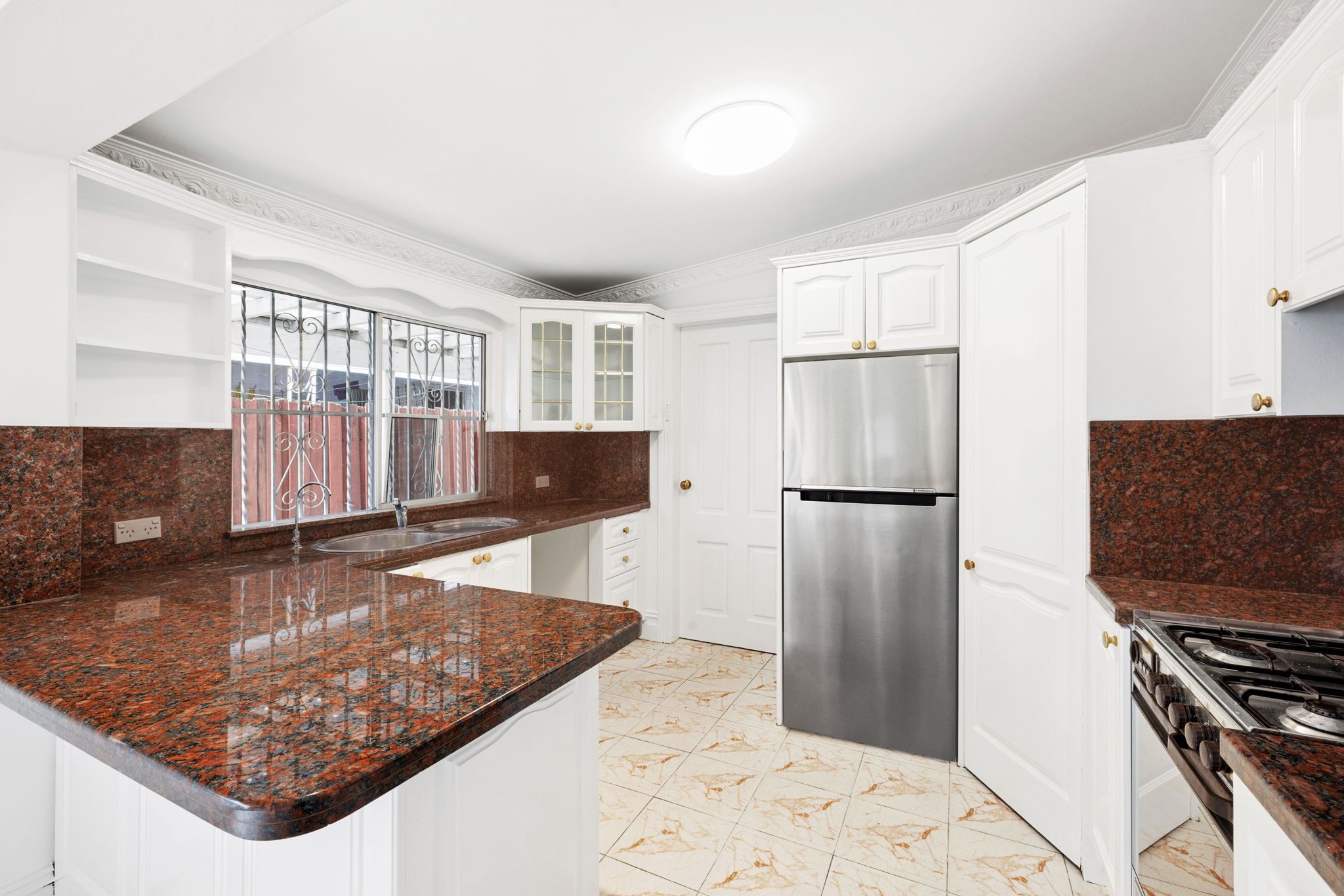 99 Silver Street — photo 4 of 6