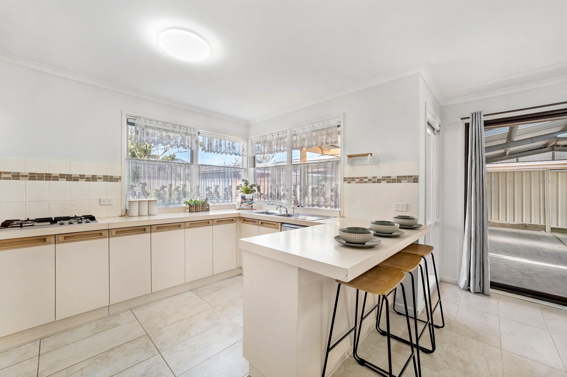 12 Rebecca Court — photo 7 of 17
