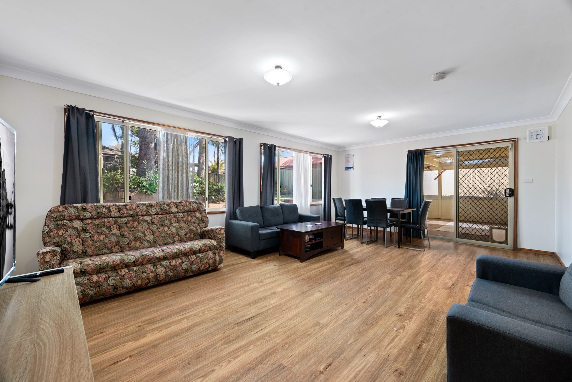 21 Fitzgibbon Lane, Rosemeadow, NSW 2560