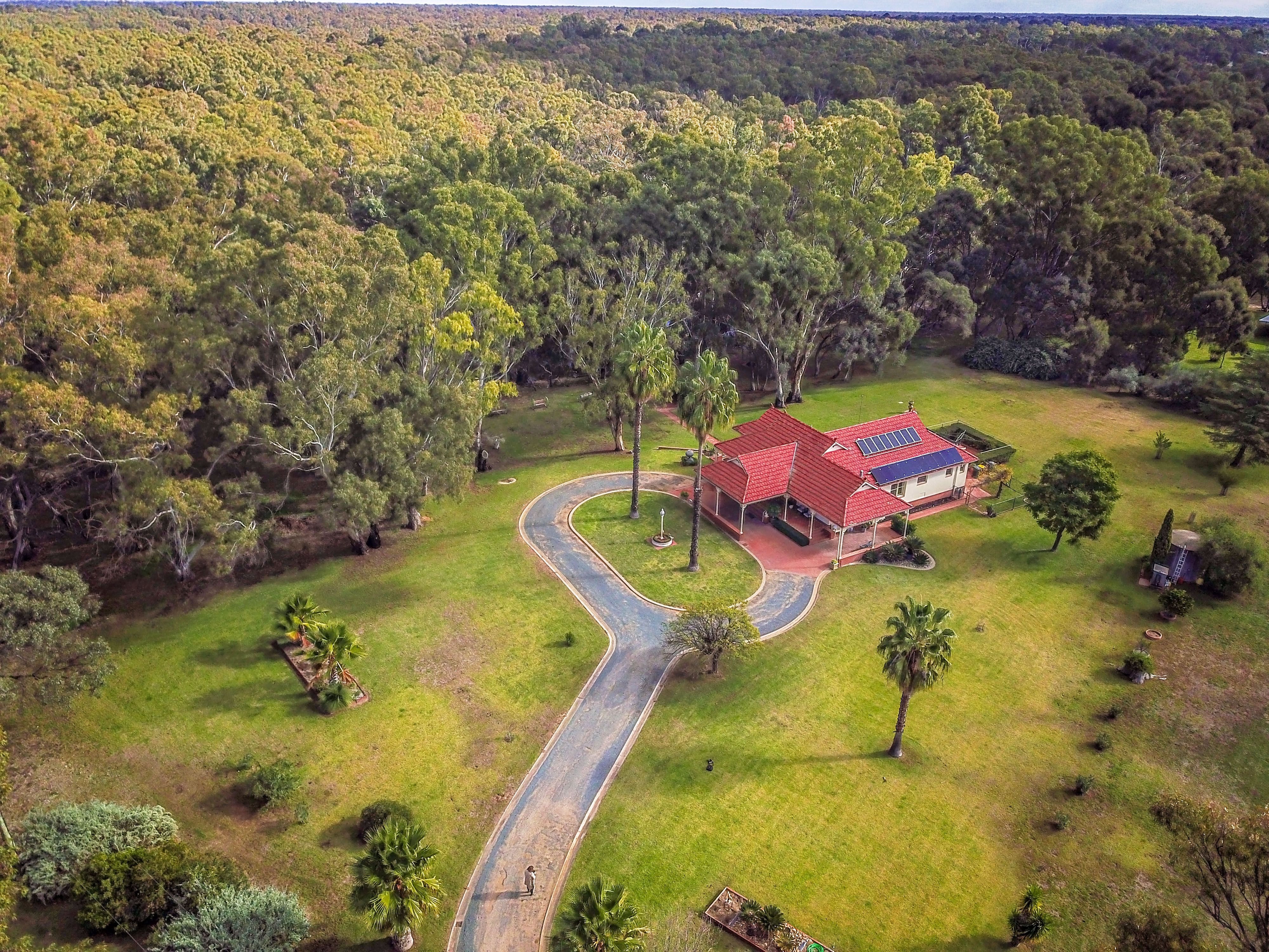 157 Flood Street , Deniliquin NSW 2710