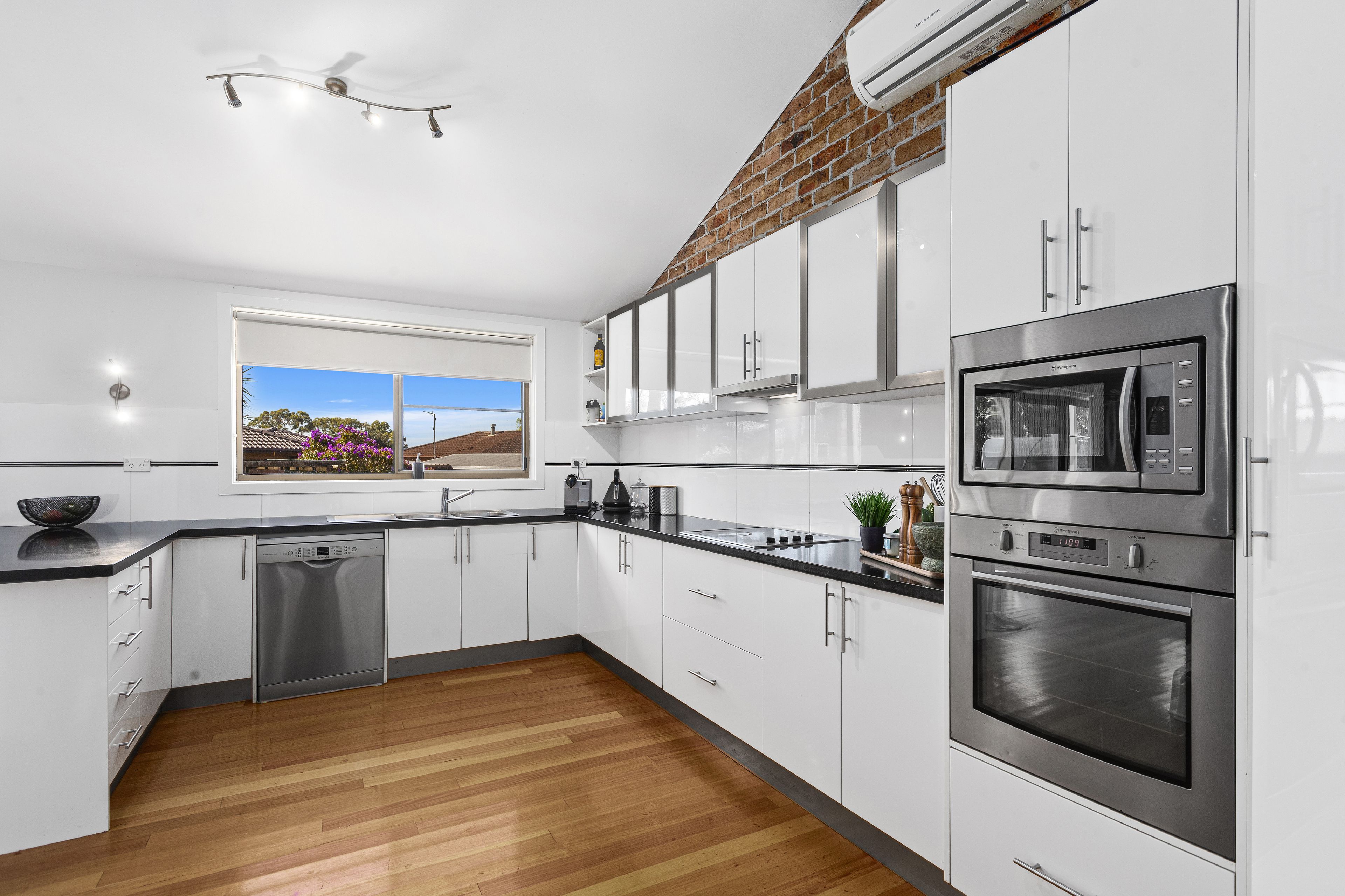 10 Marsh Place, Albion Park, NSW 2527