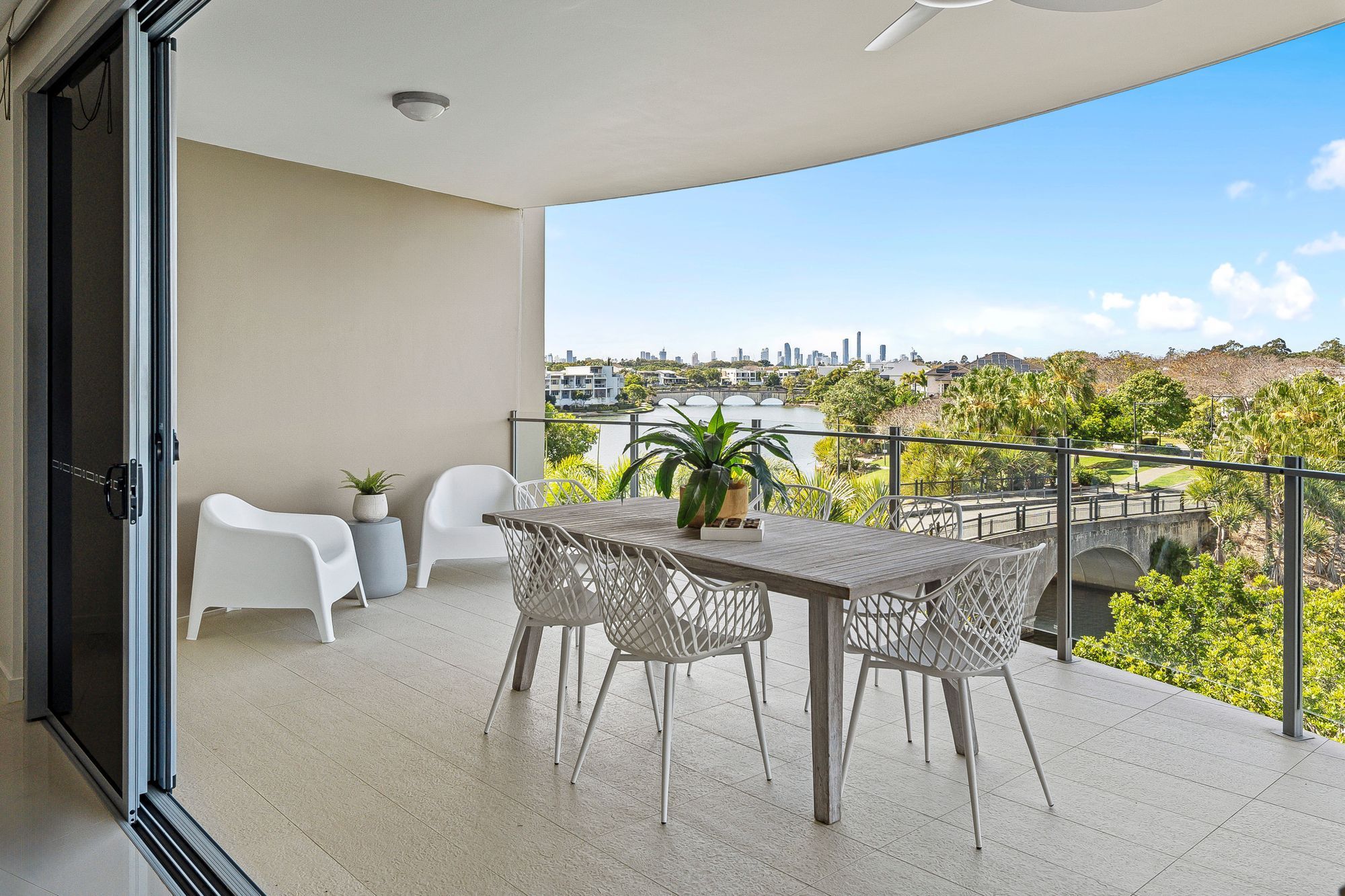 17/3046 Quay South Drive, Carrara, QLD 4211